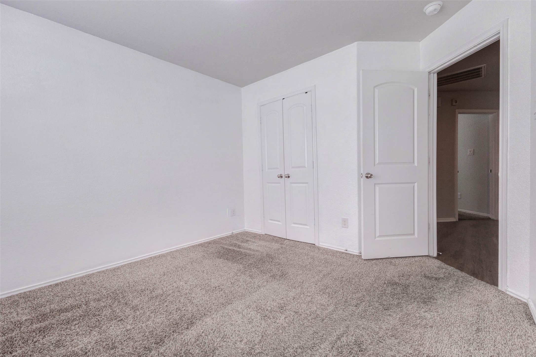 5422 Dovetail Arbor Trace Property Photo 18