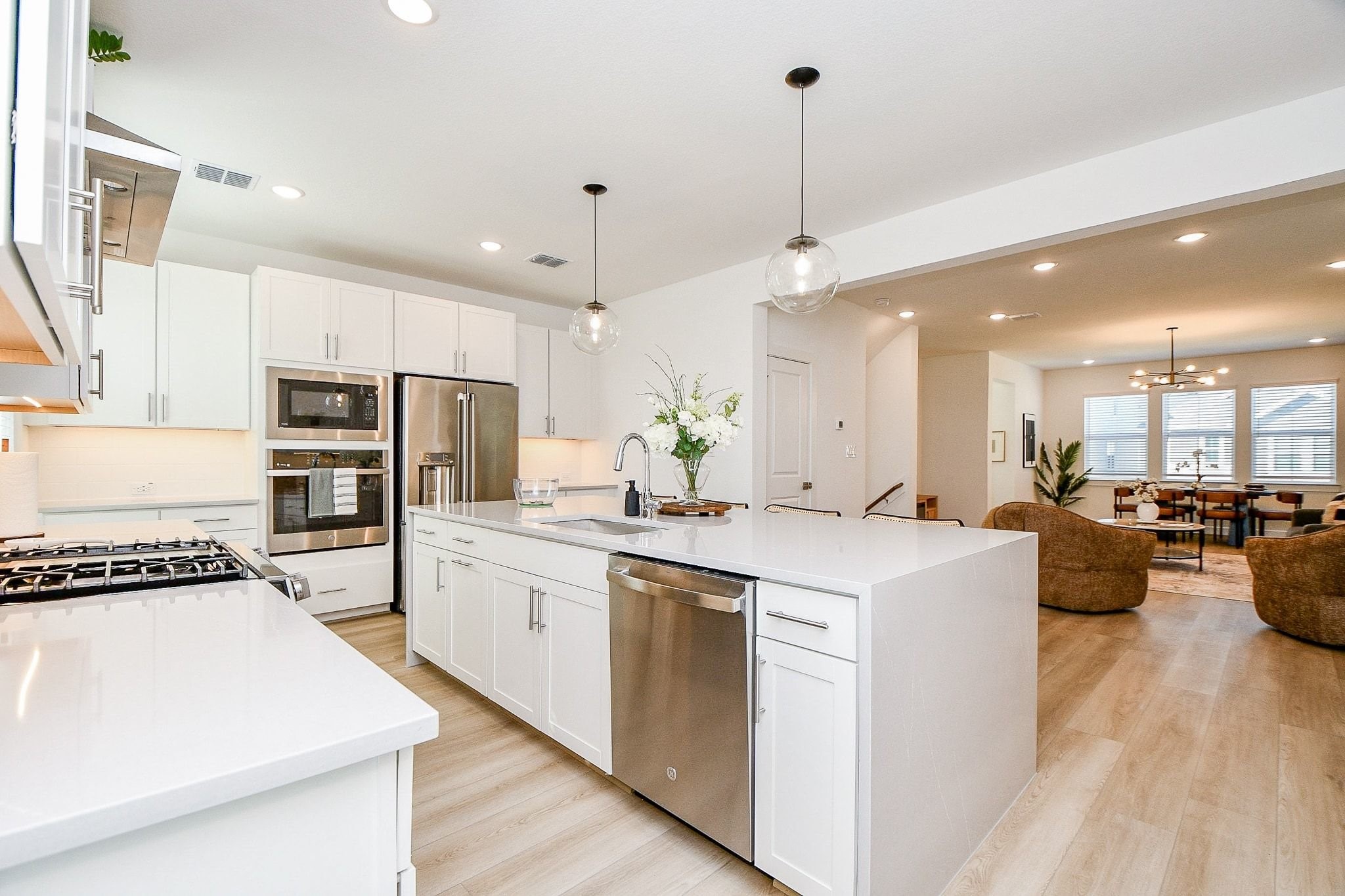 2210 Via Laura Property Photo 4