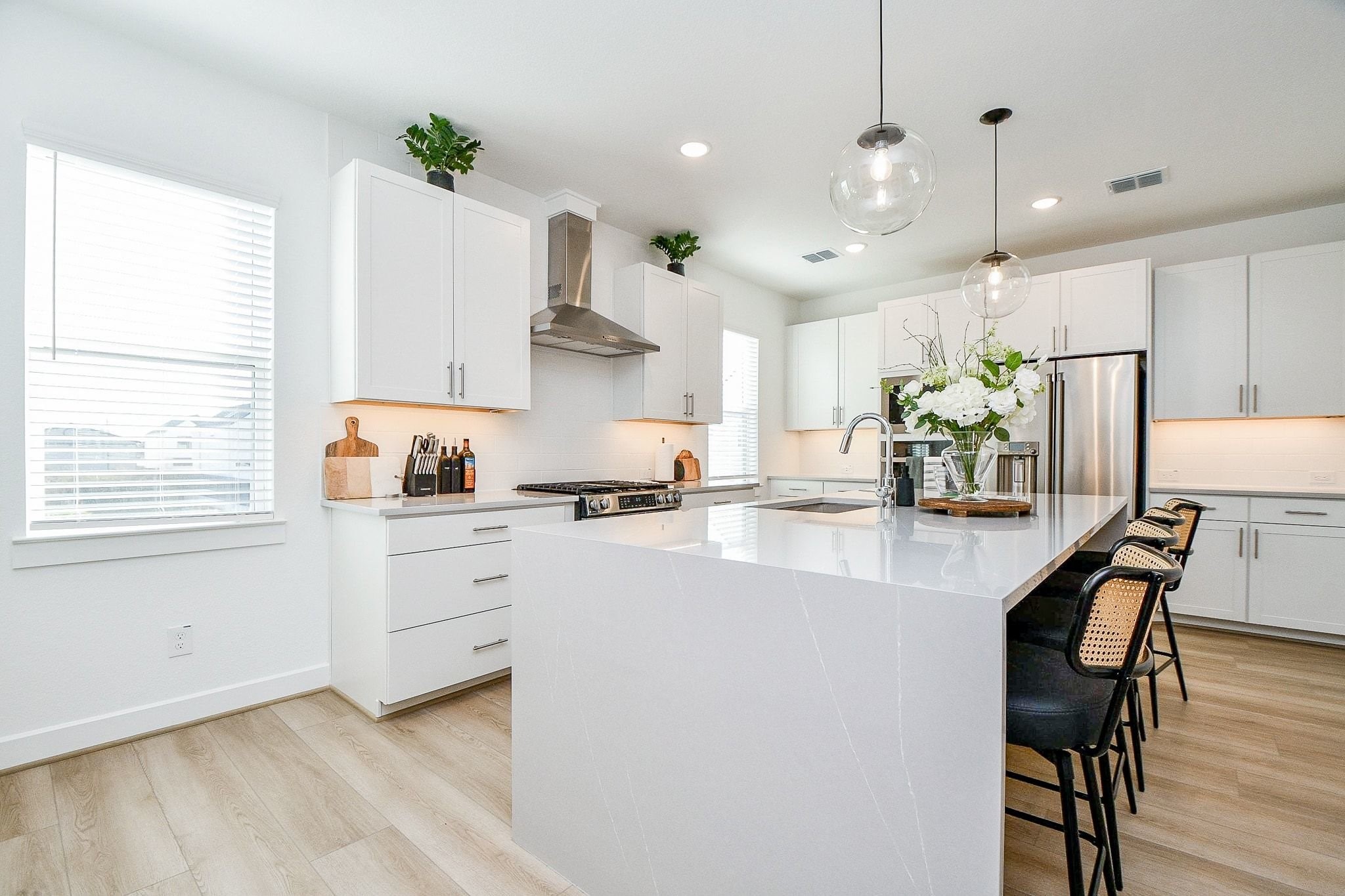 2210 Via Laura Property Photo 8