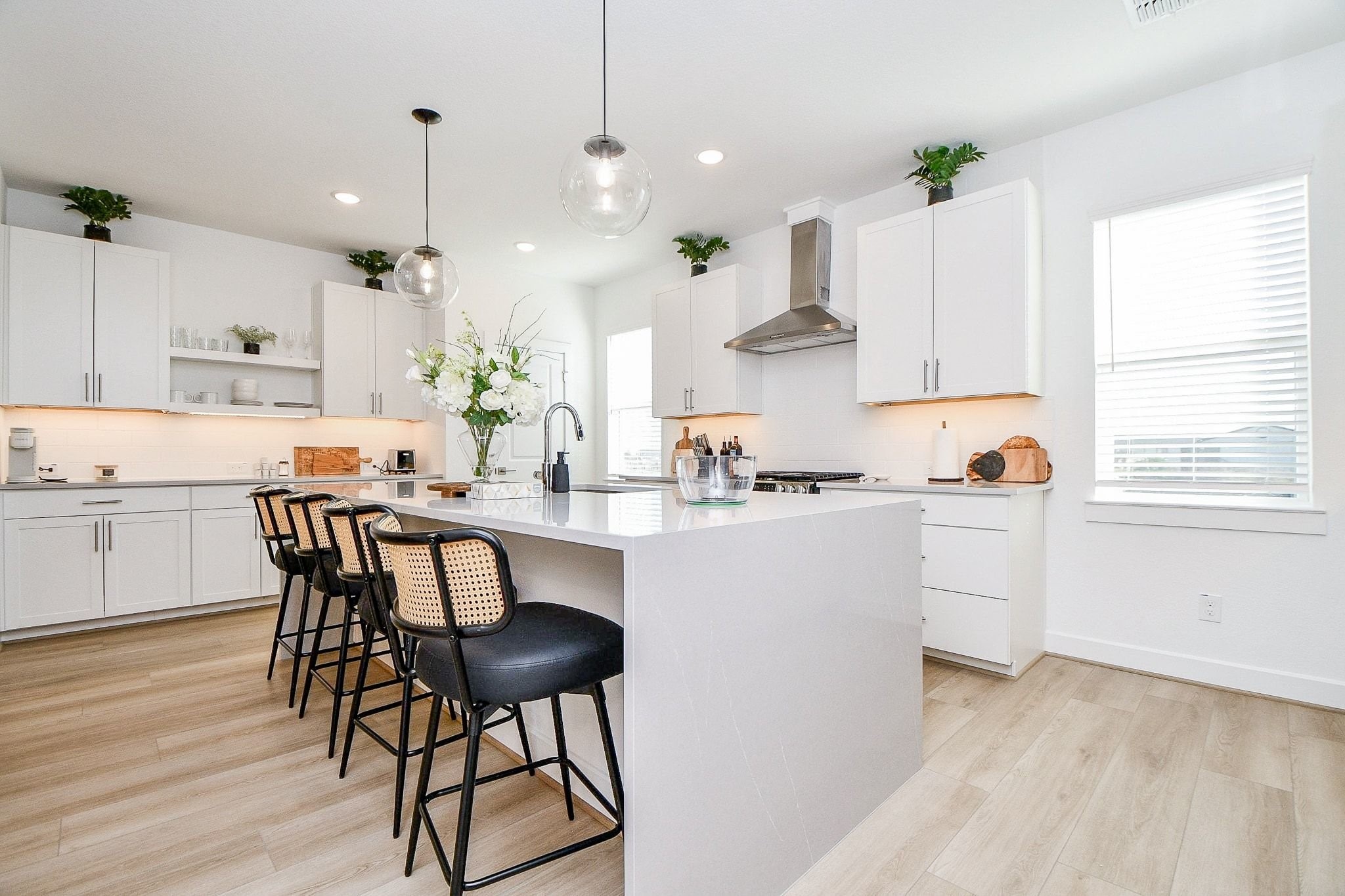 2210 Via Laura Property Photo 9