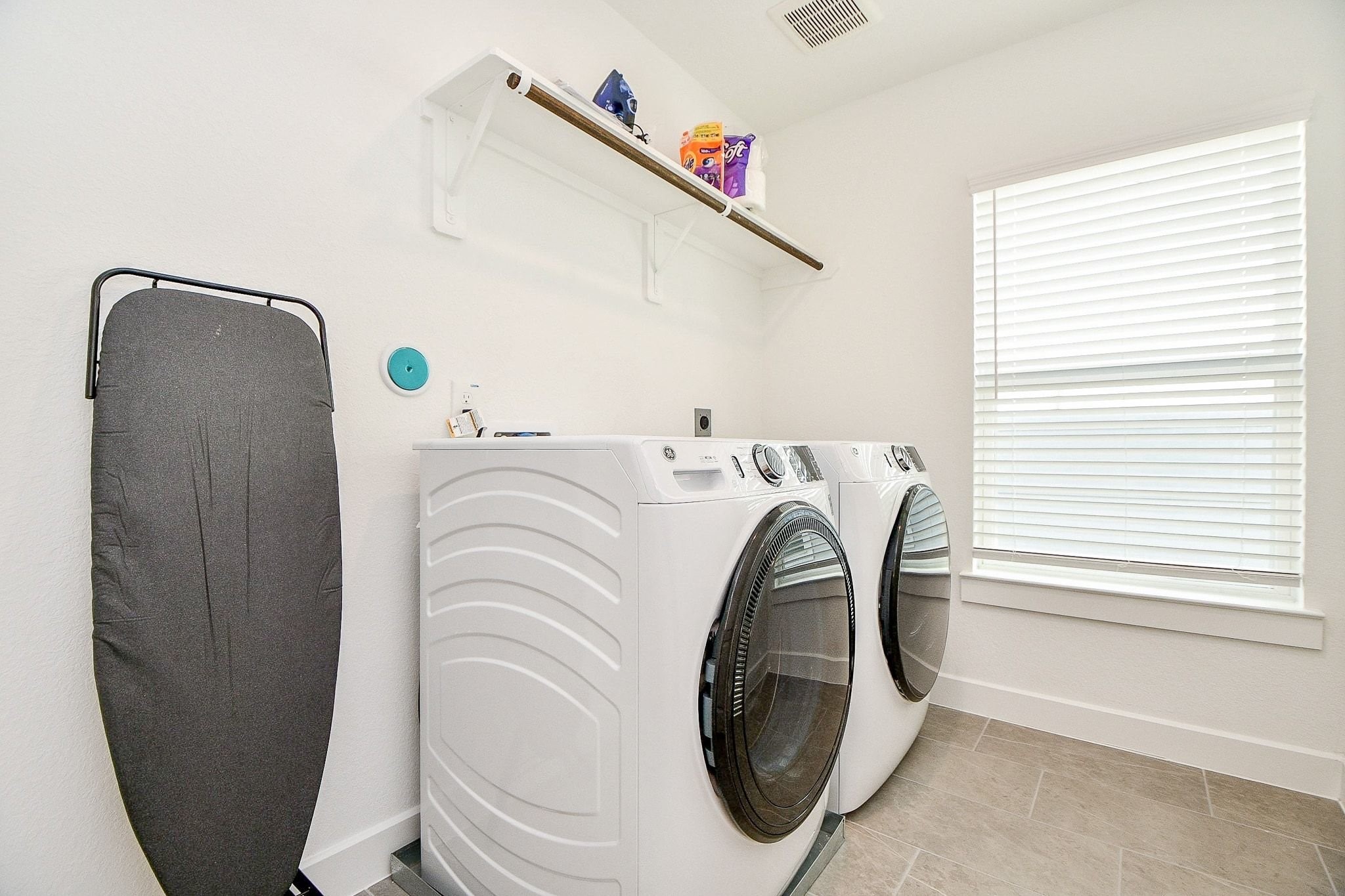 2210 Via Laura Property Photo 27