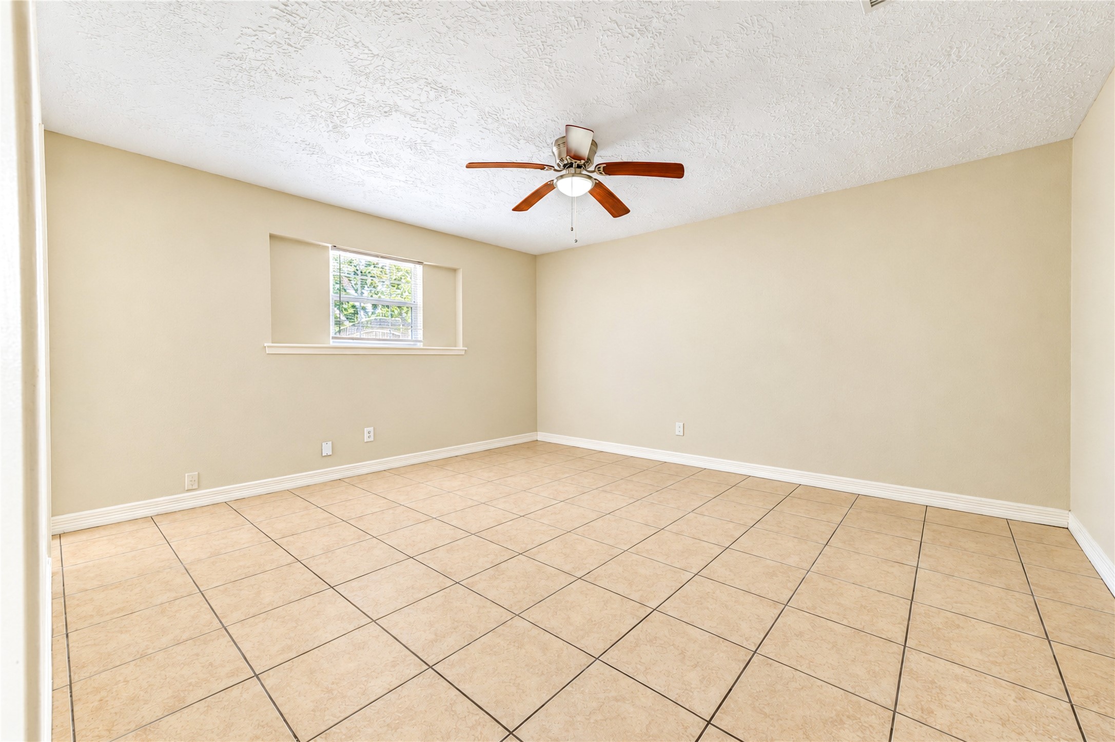 7406 Riptide Drive Property Photo 10