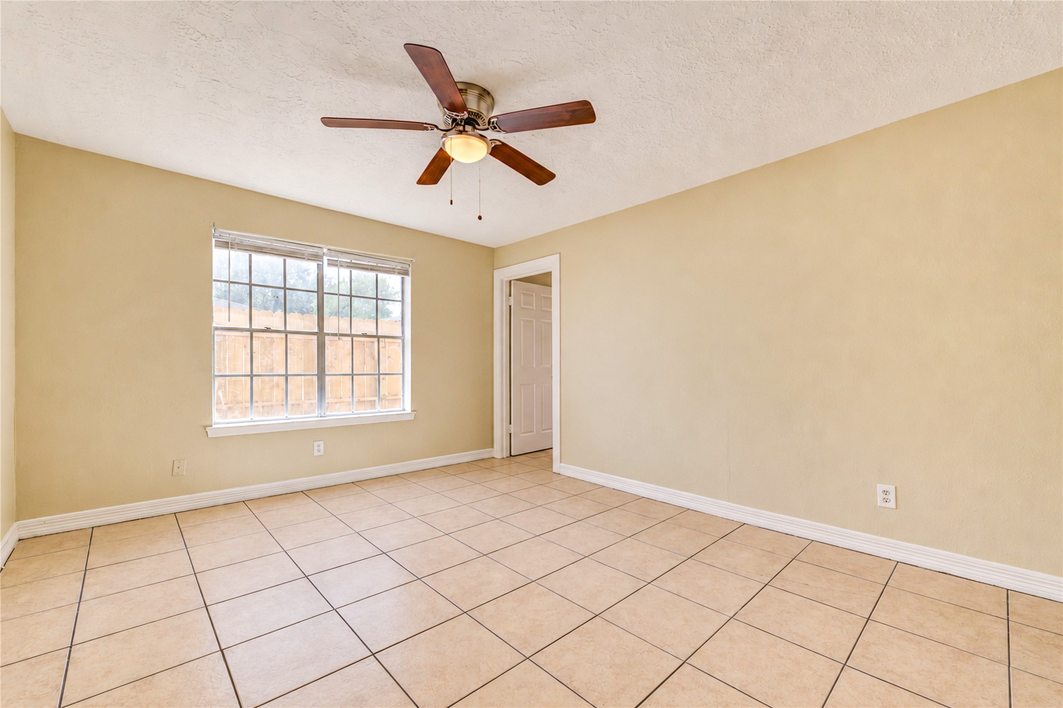 7406 Riptide Drive Property Photo 14
