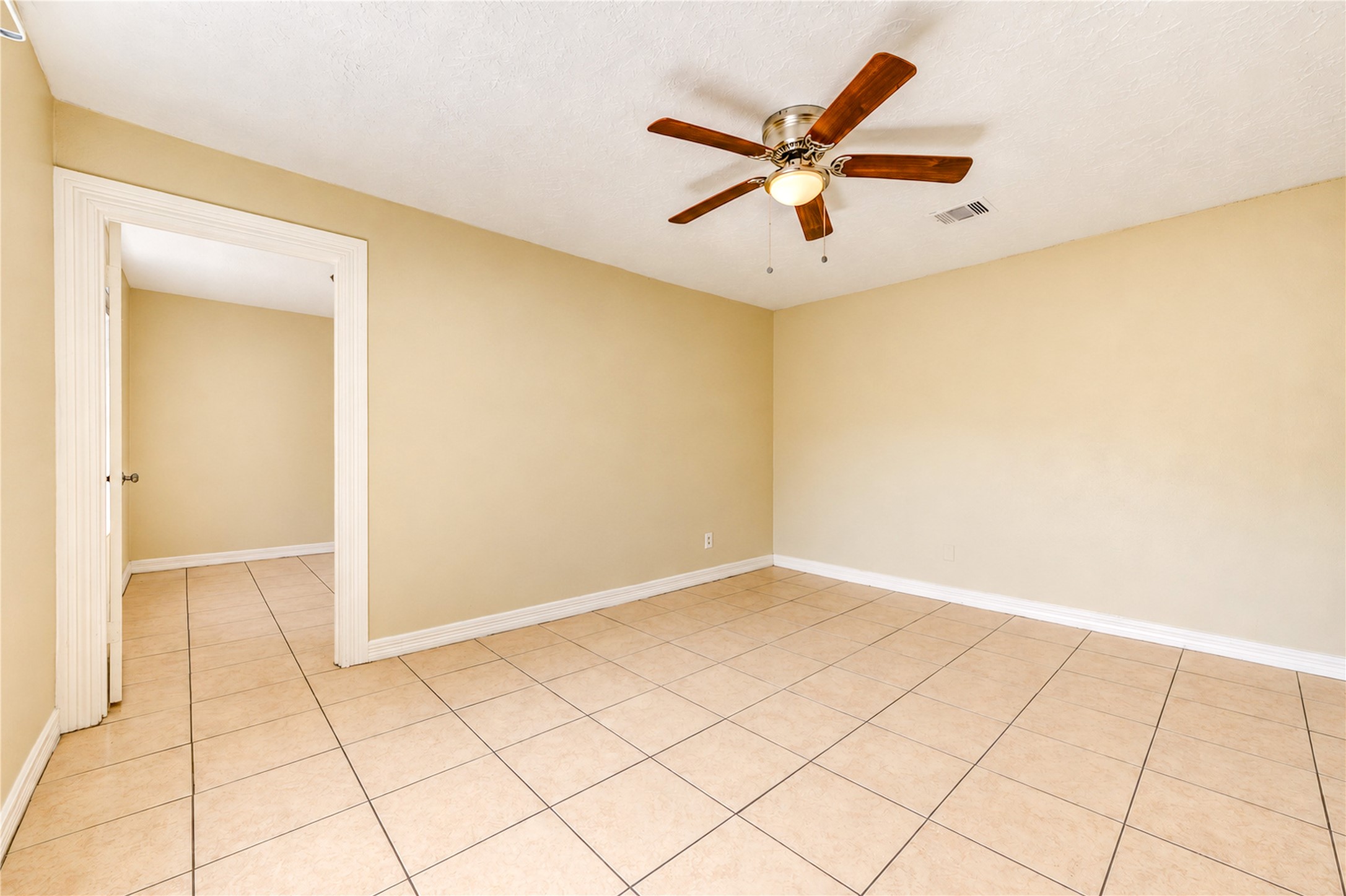 7406 Riptide Drive Property Photo 16