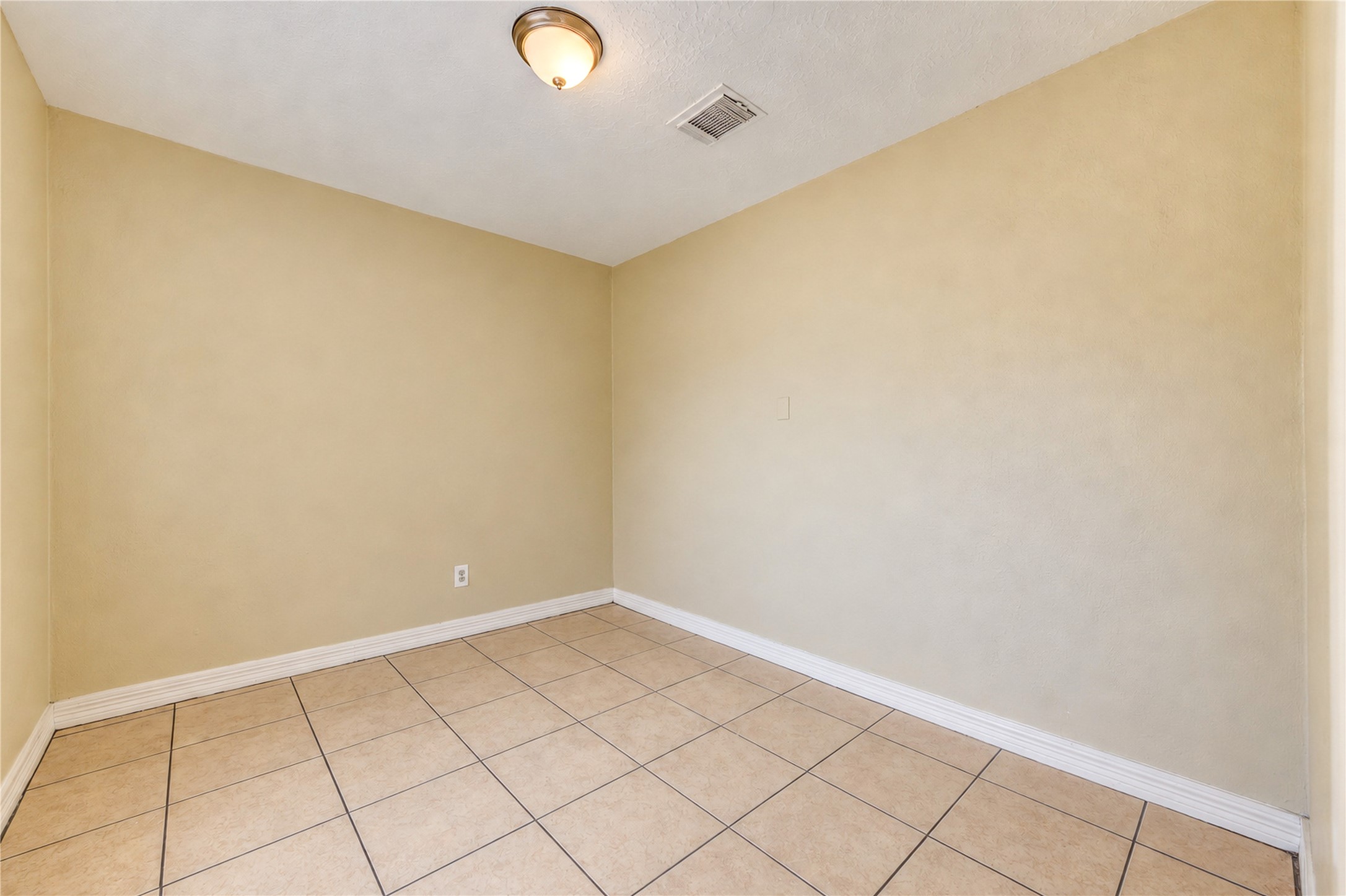 7406 Riptide Drive Property Photo 18