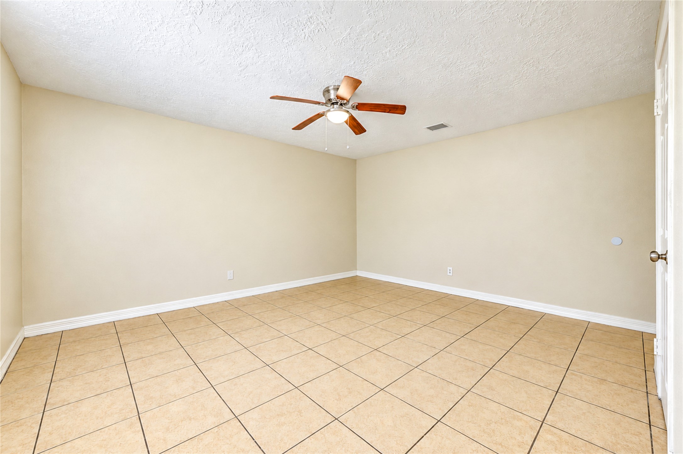 7406 Riptide Drive Property Photo 28