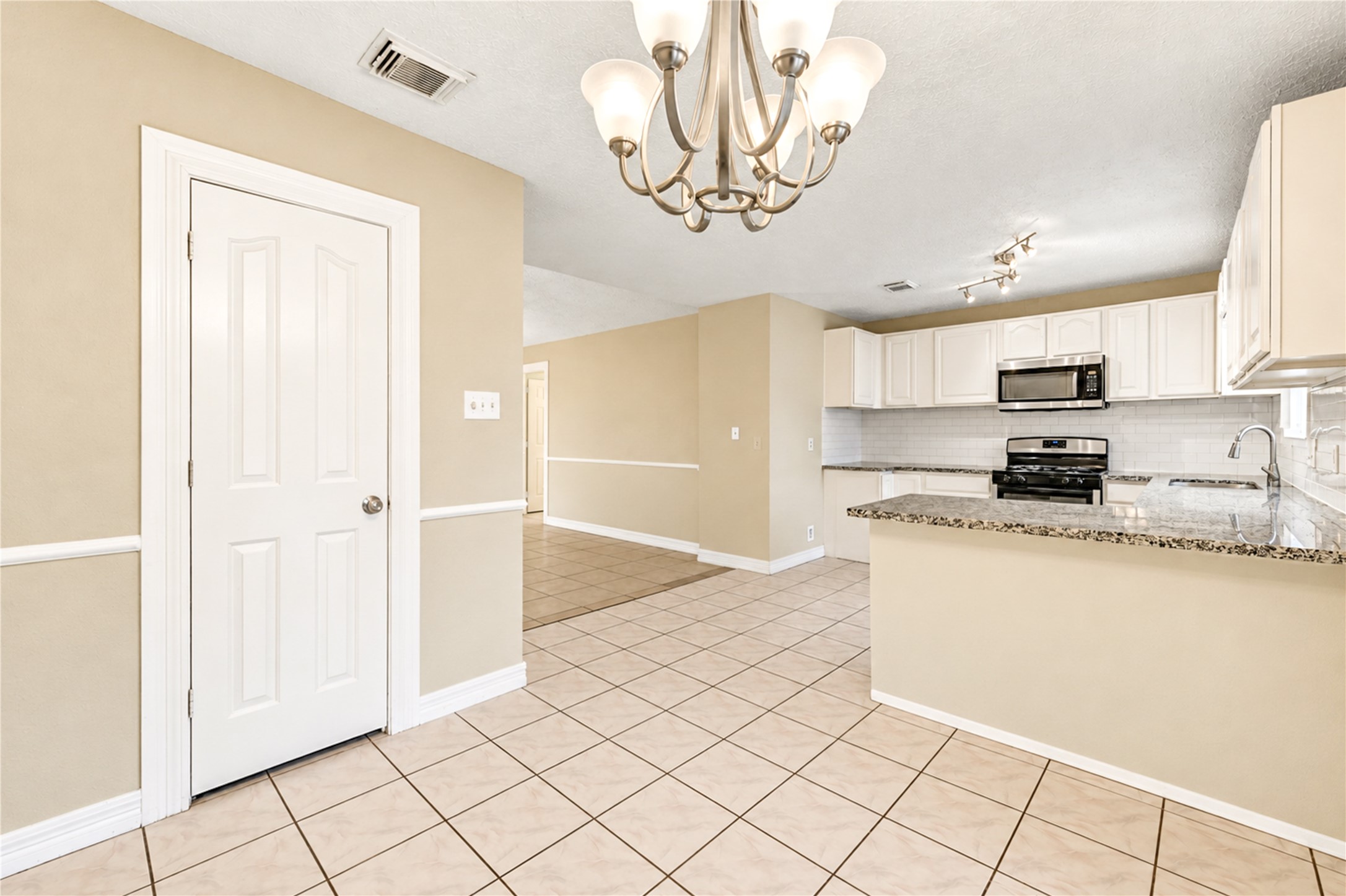 7406 Riptide Drive Property Photo 37