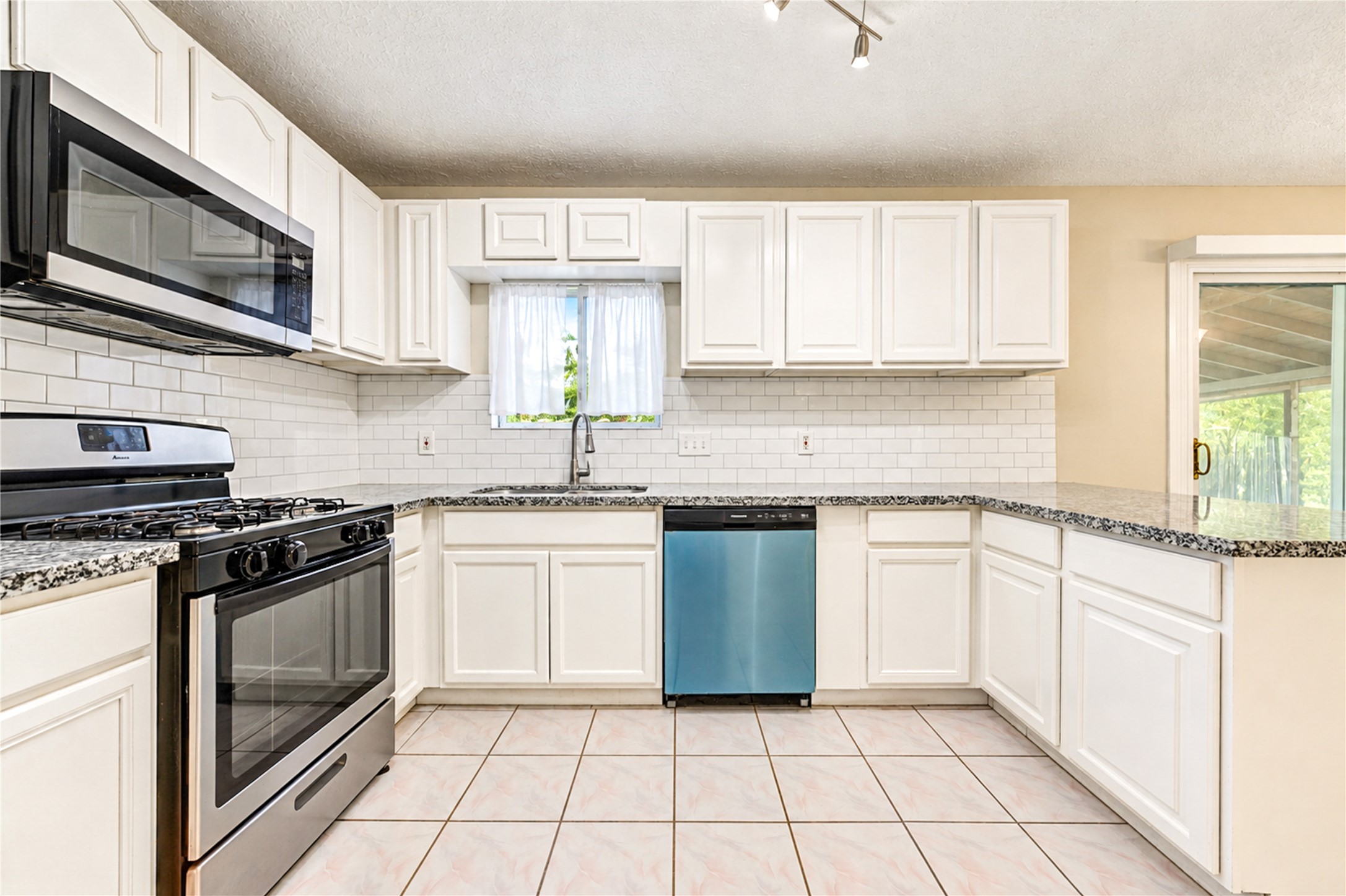 7406 Riptide Drive Property Photo 41