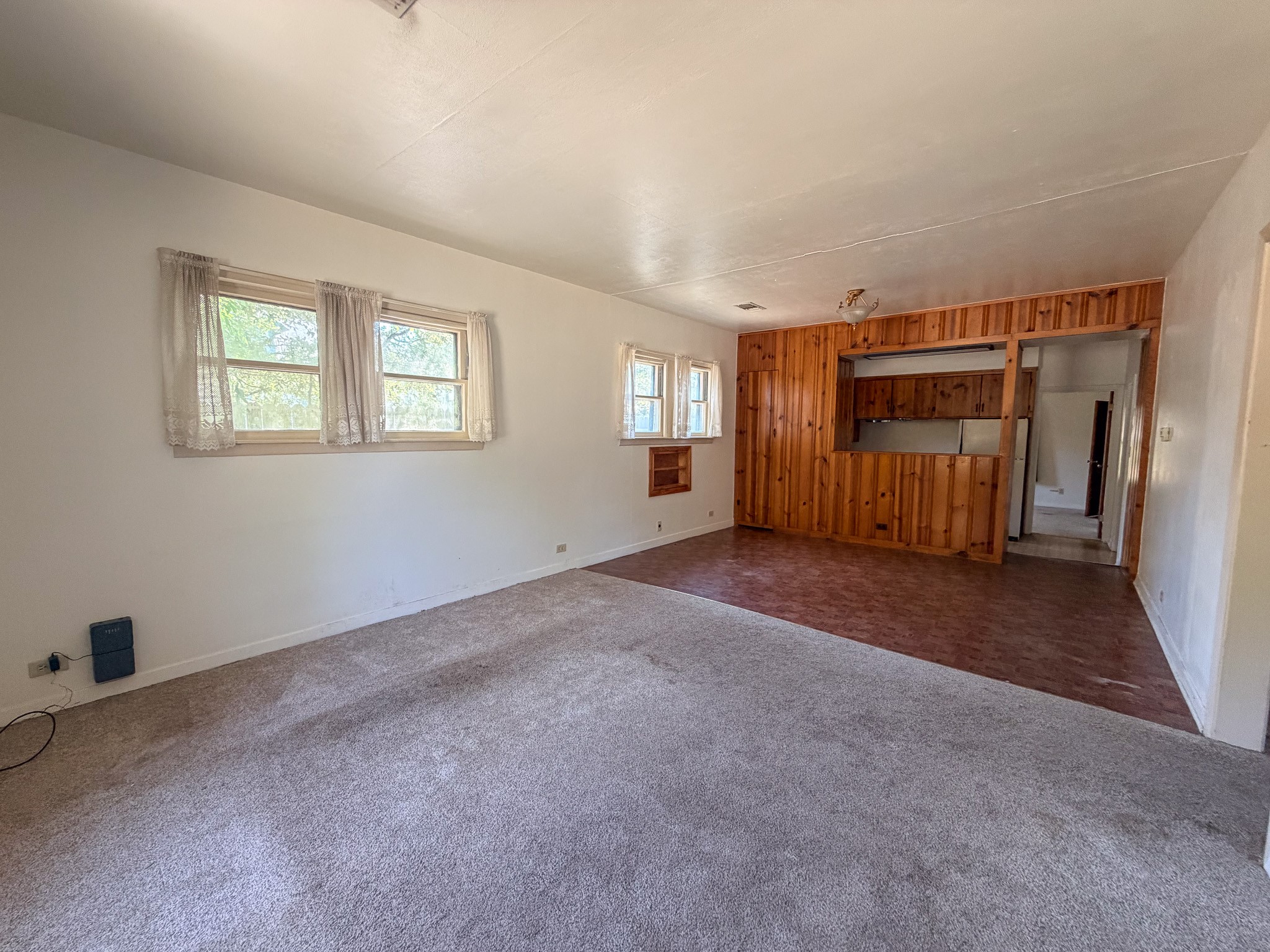 628 Manley Property Photo 4