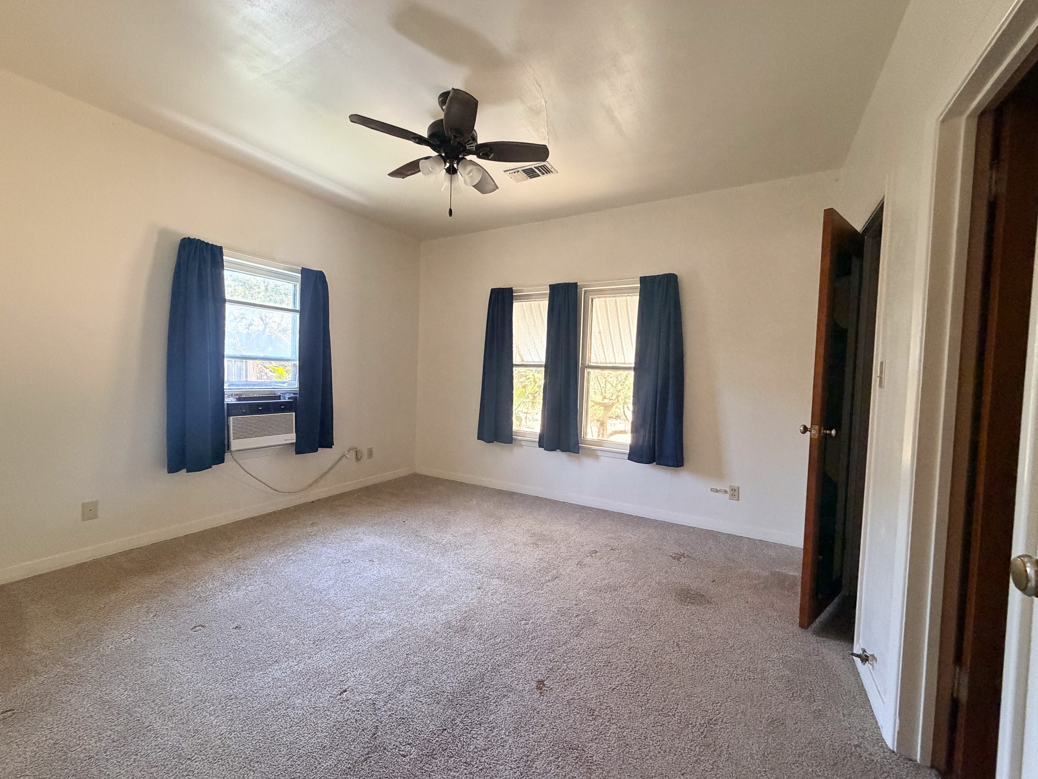 628 Manley Property Photo 6