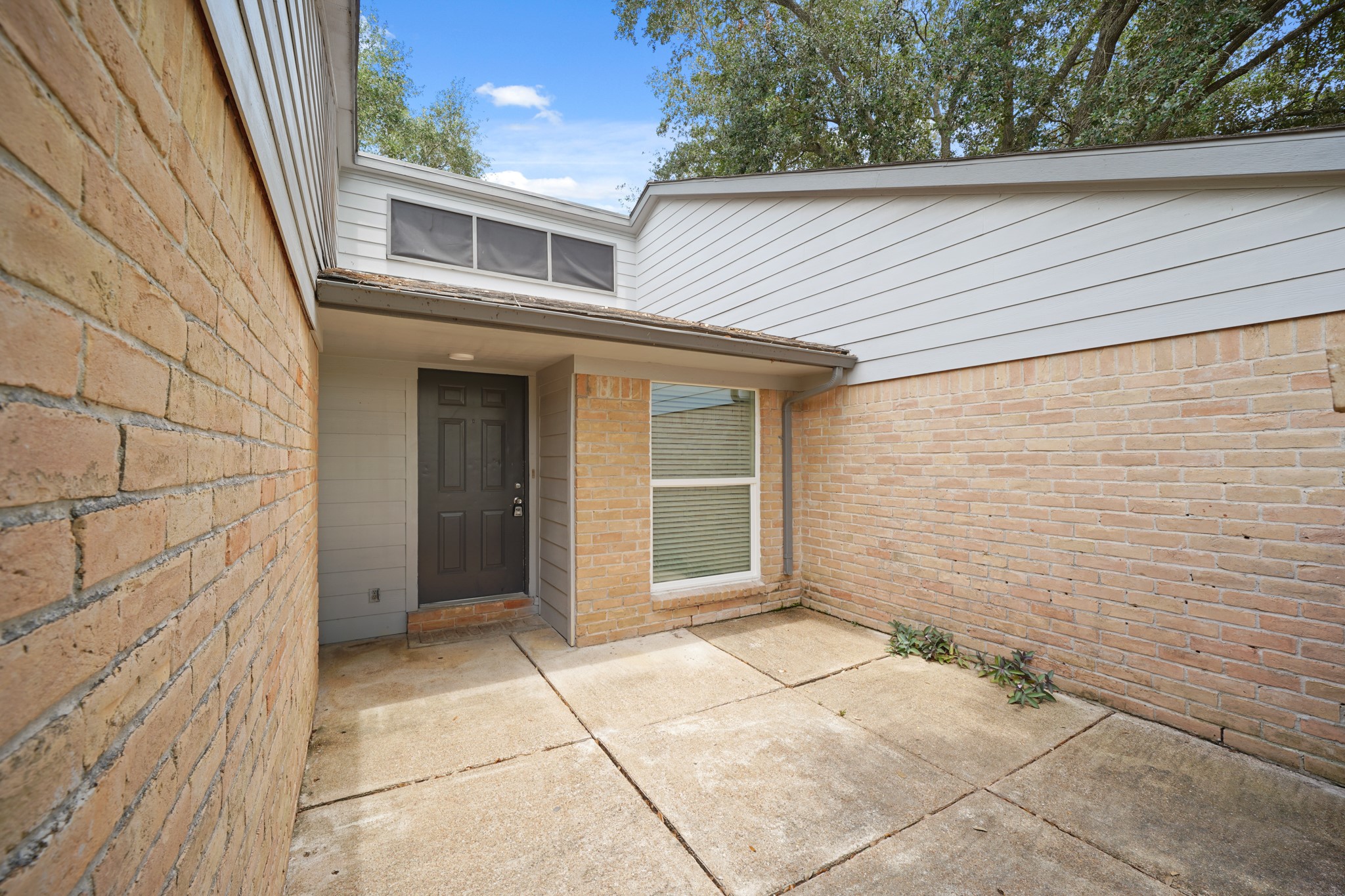 22202 Cimarron Parkway Property Photo 3