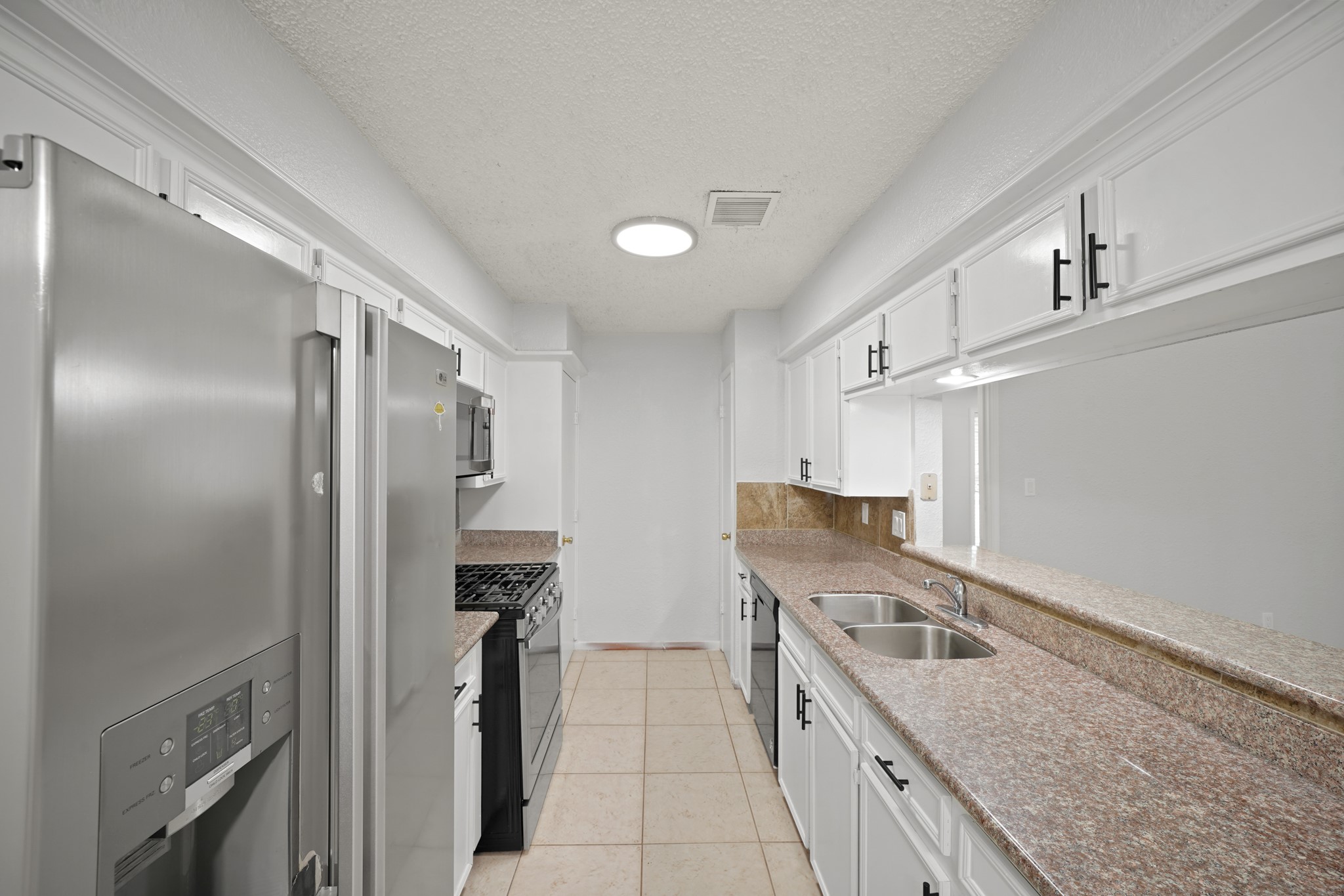22202 Cimarron Parkway Property Photo 7