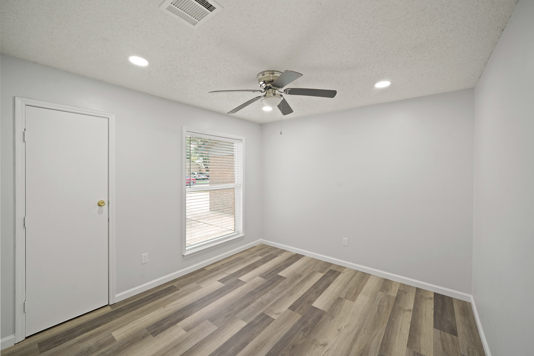 22202 Cimarron Parkway Property Photo 8