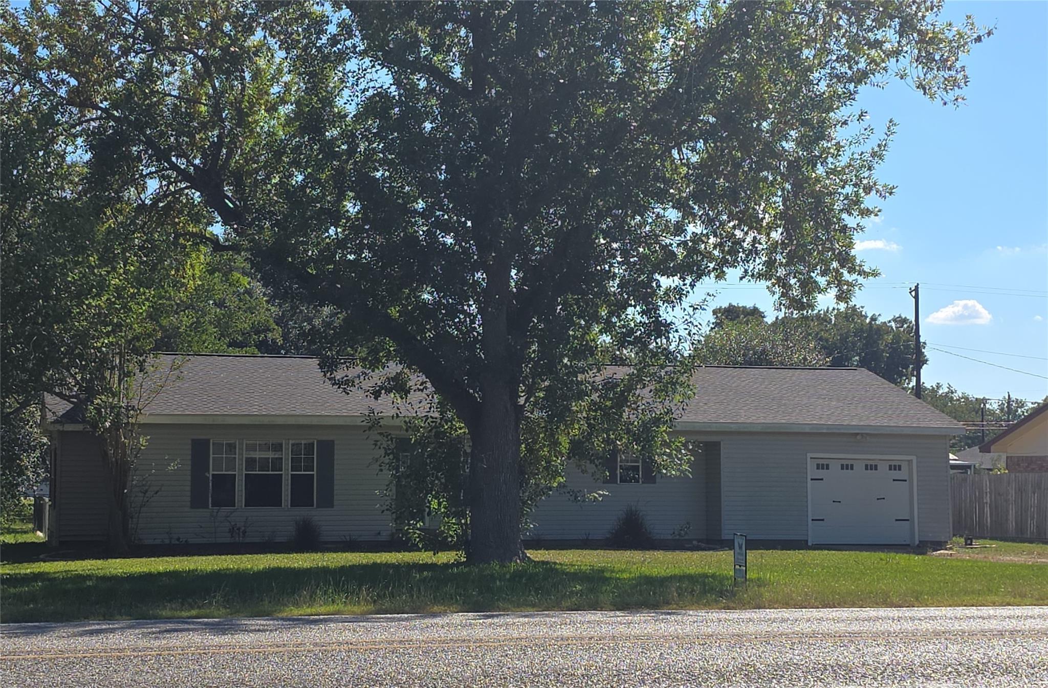 877 Fm-616, Blessing Tx 77419 Property Photo 1