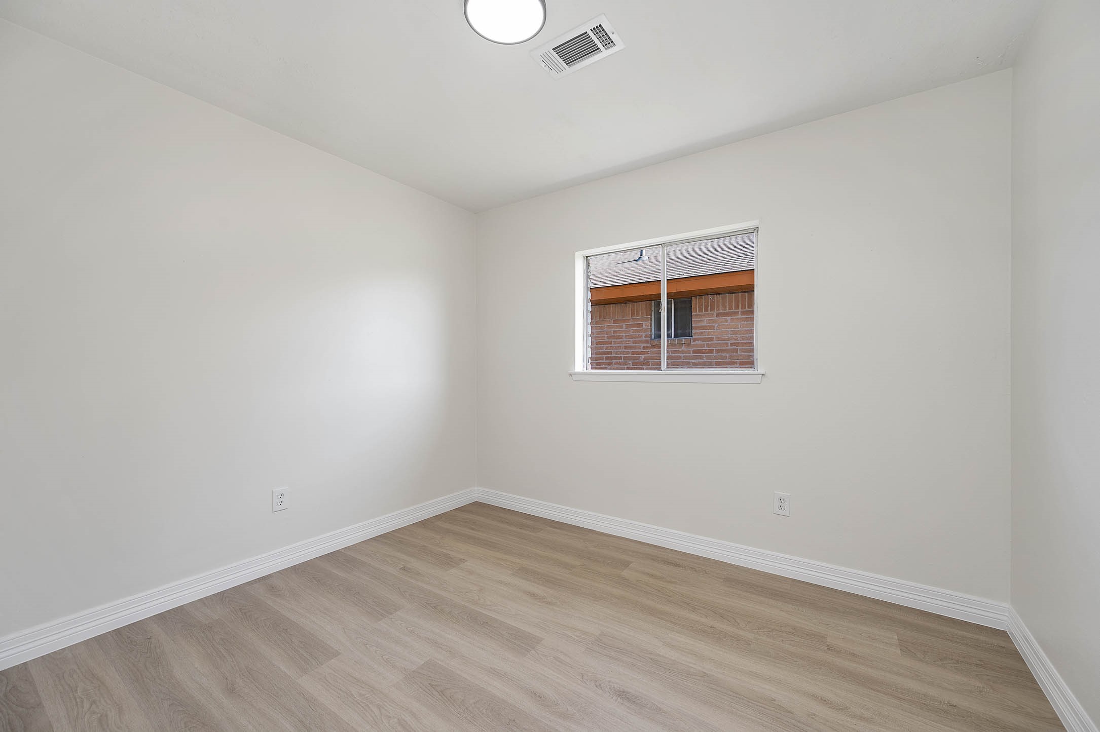 15006 Wellman Lane Property Photo 15