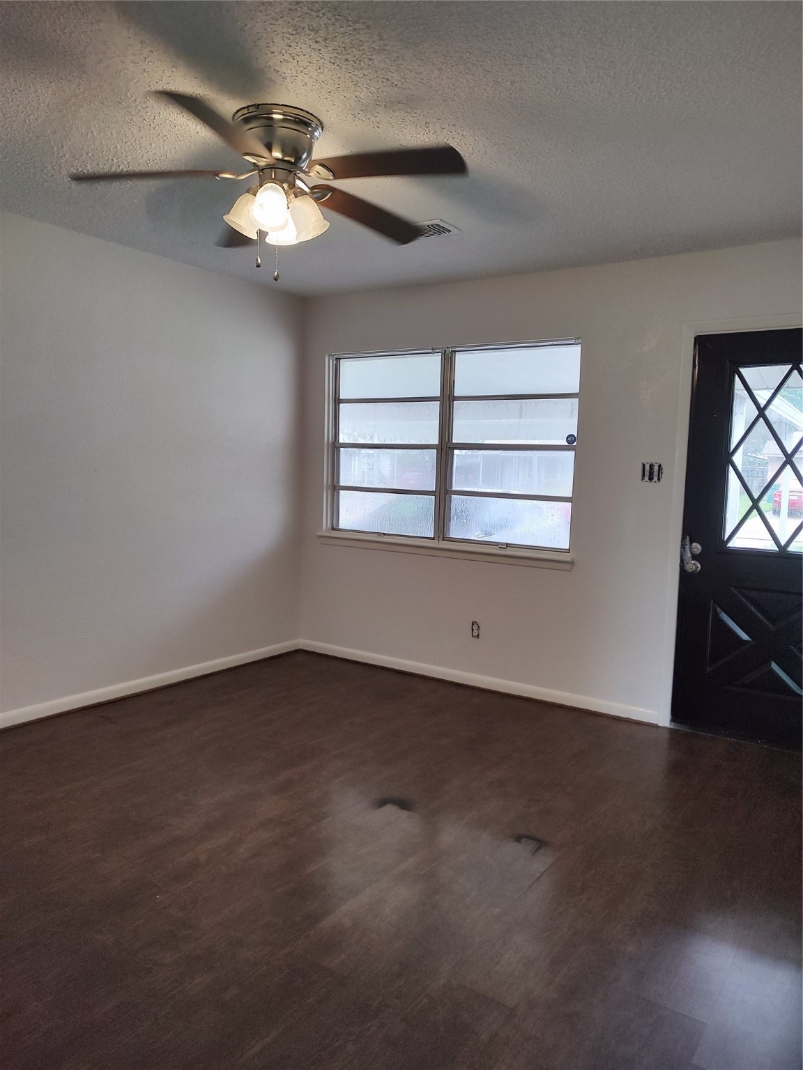 3614 Longwood Drive Property Photo 6
