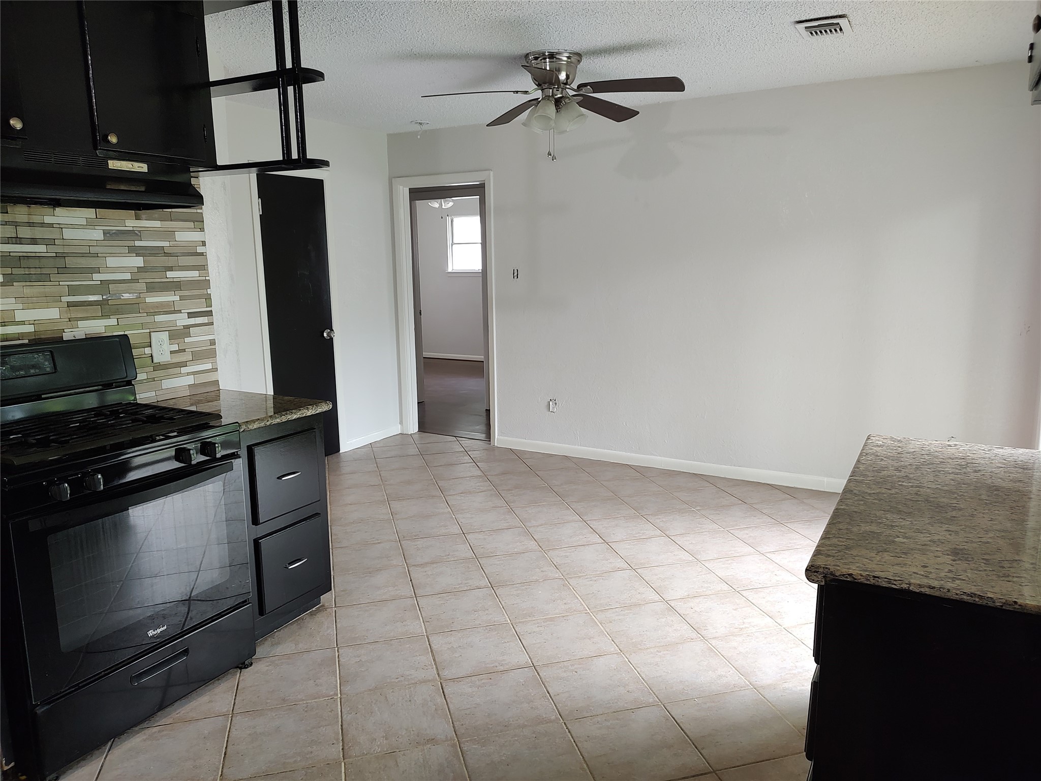 3614 Longwood Drive Property Photo 10