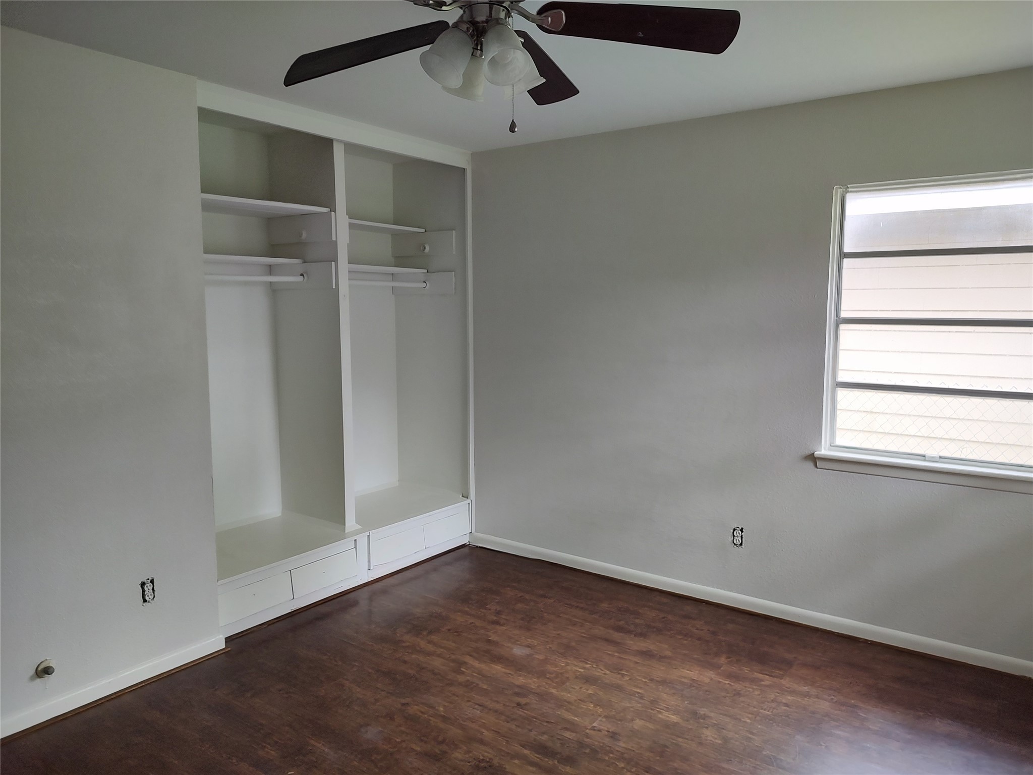 3614 Longwood Drive Property Photo 15
