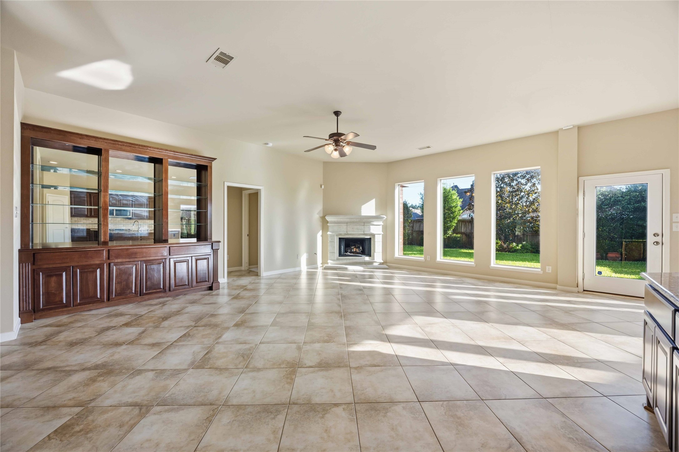 13615 Rainwater Drive Property Photo 3