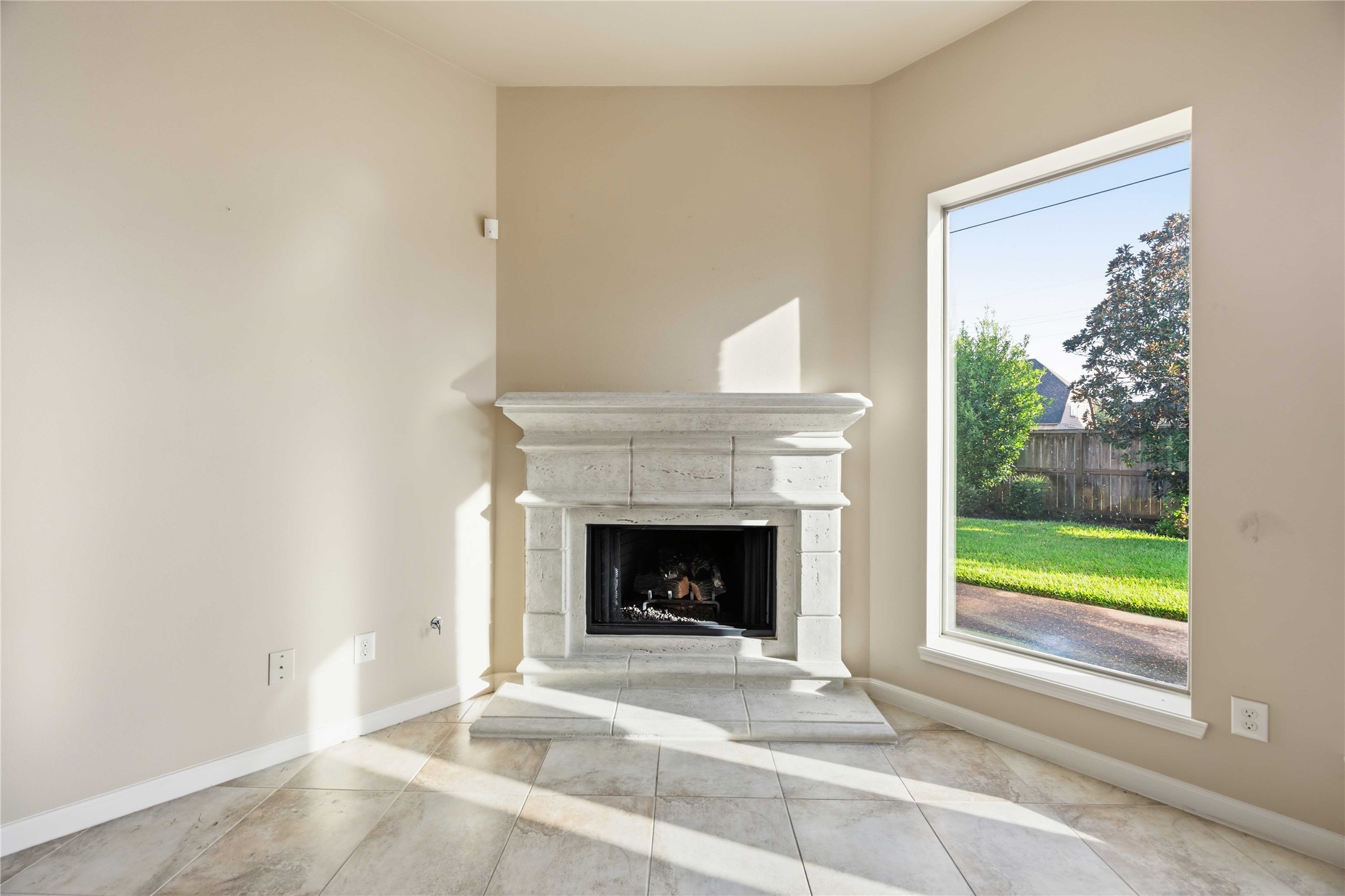 13615 Rainwater Drive Property Photo 4