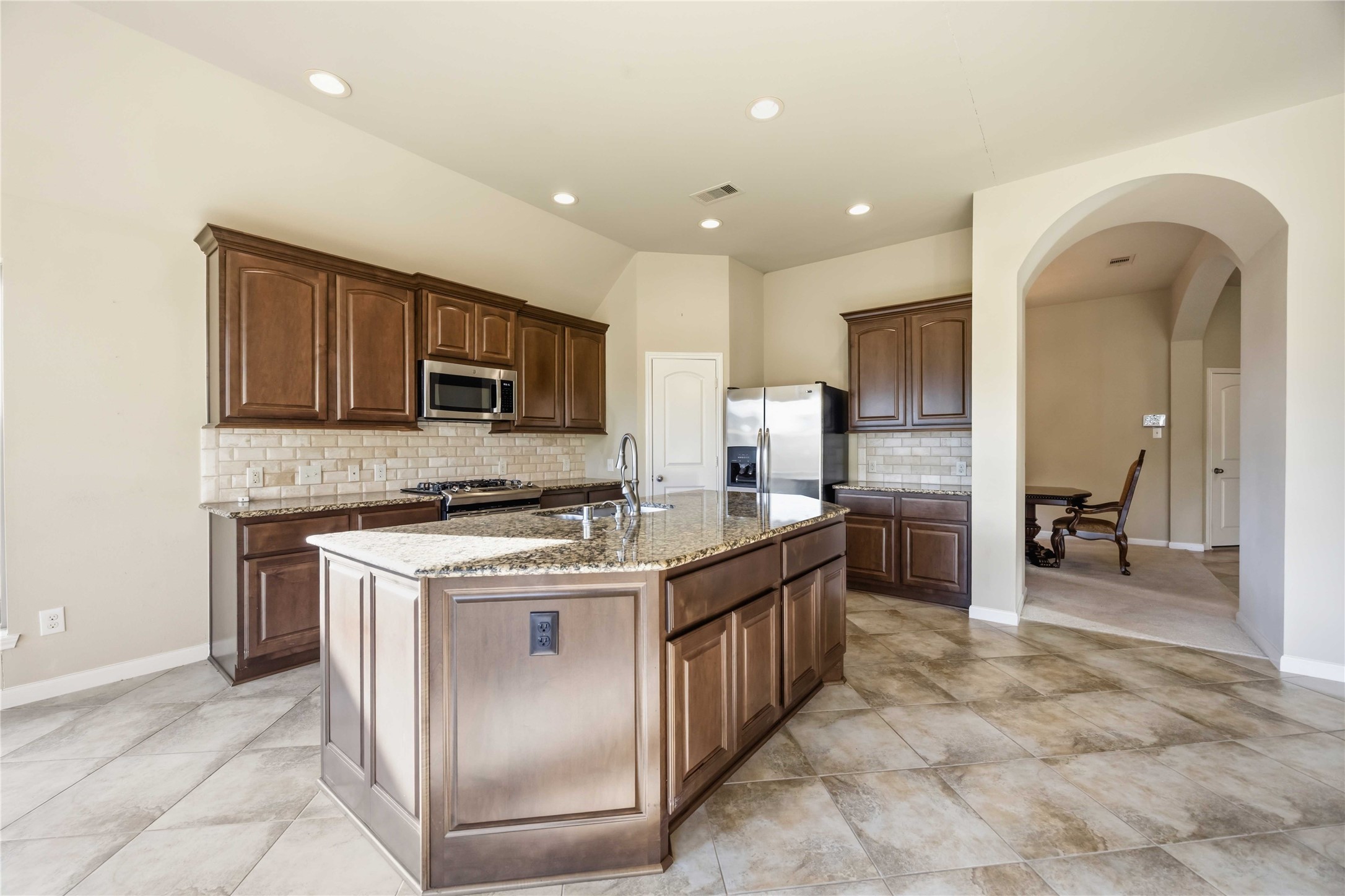 13615 Rainwater Drive Property Photo 7