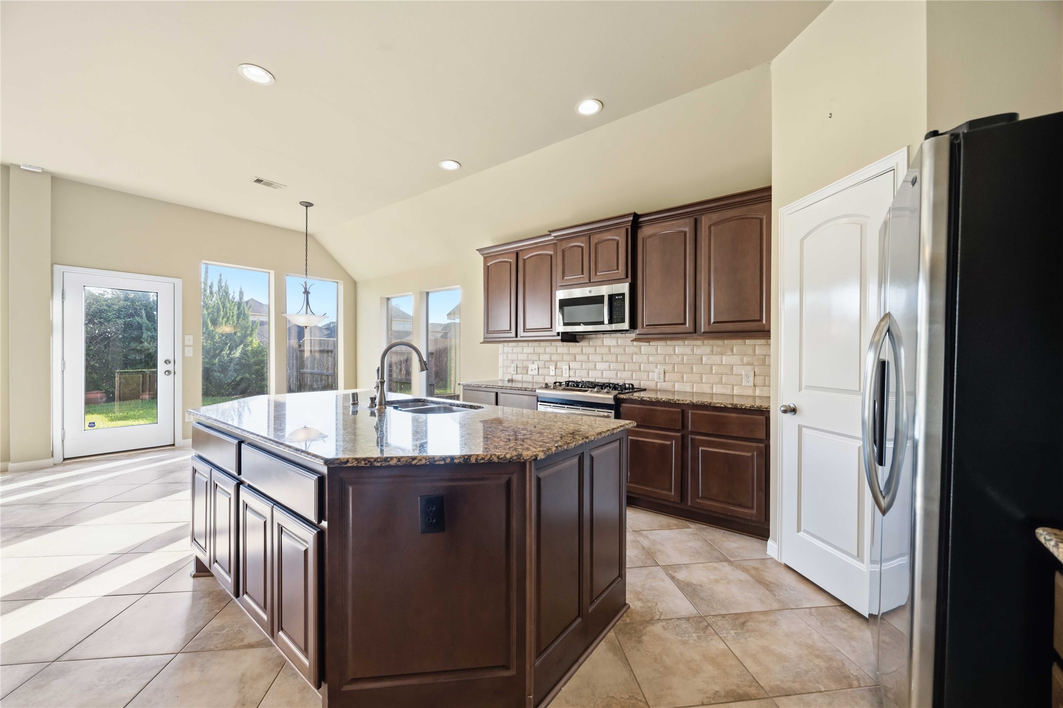 13615 Rainwater Drive Property Photo 8