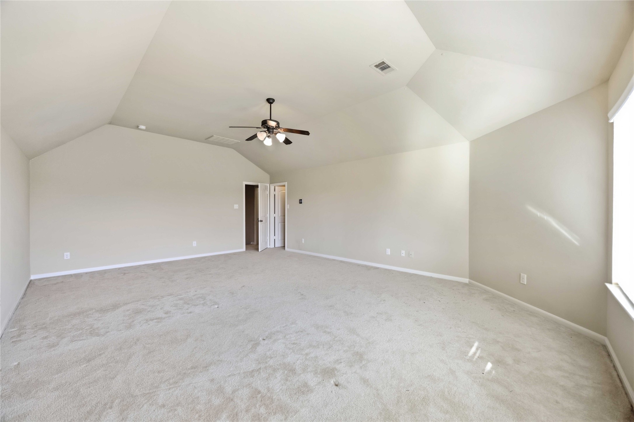 13615 Rainwater Drive Property Photo 15