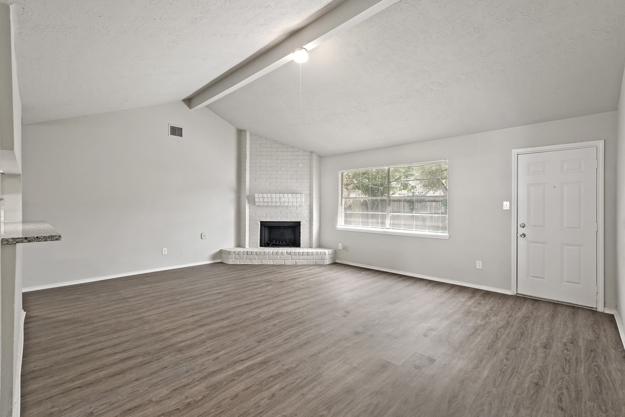 4319 Windrift Drive Property Photo 4