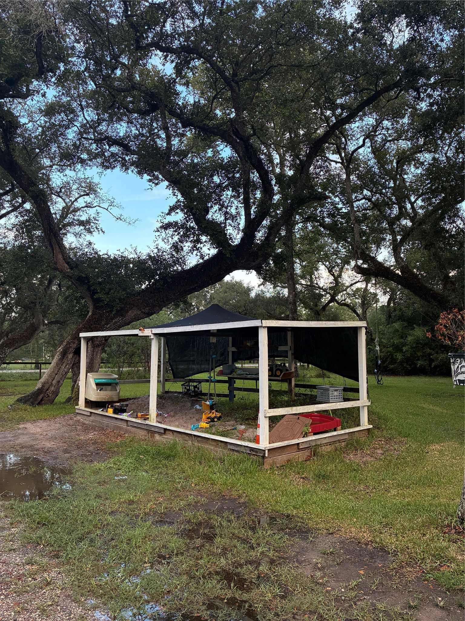 20702 Live Oak Dr Property Photo 10