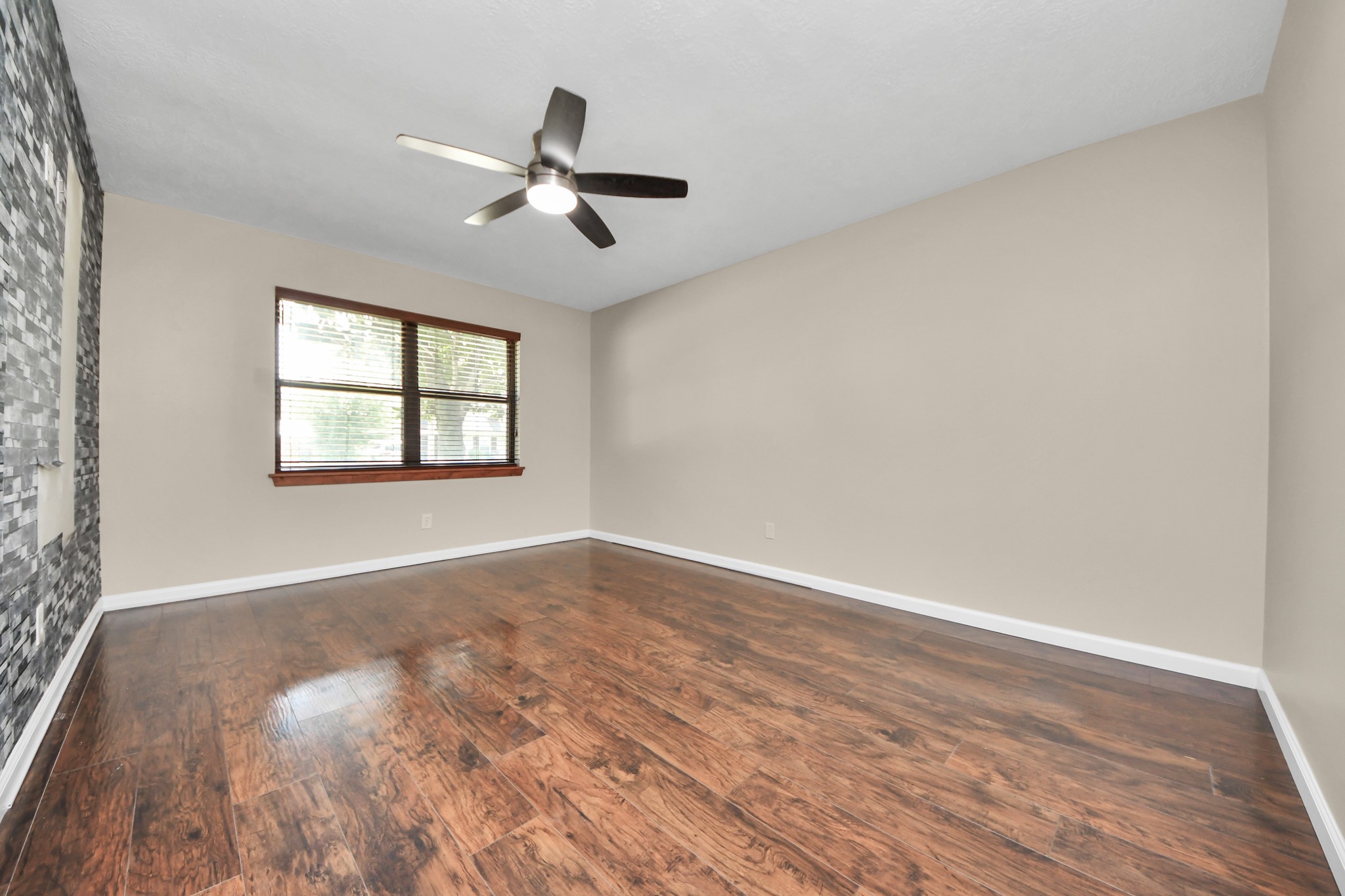 4210 Justin Lane Property Photo 14