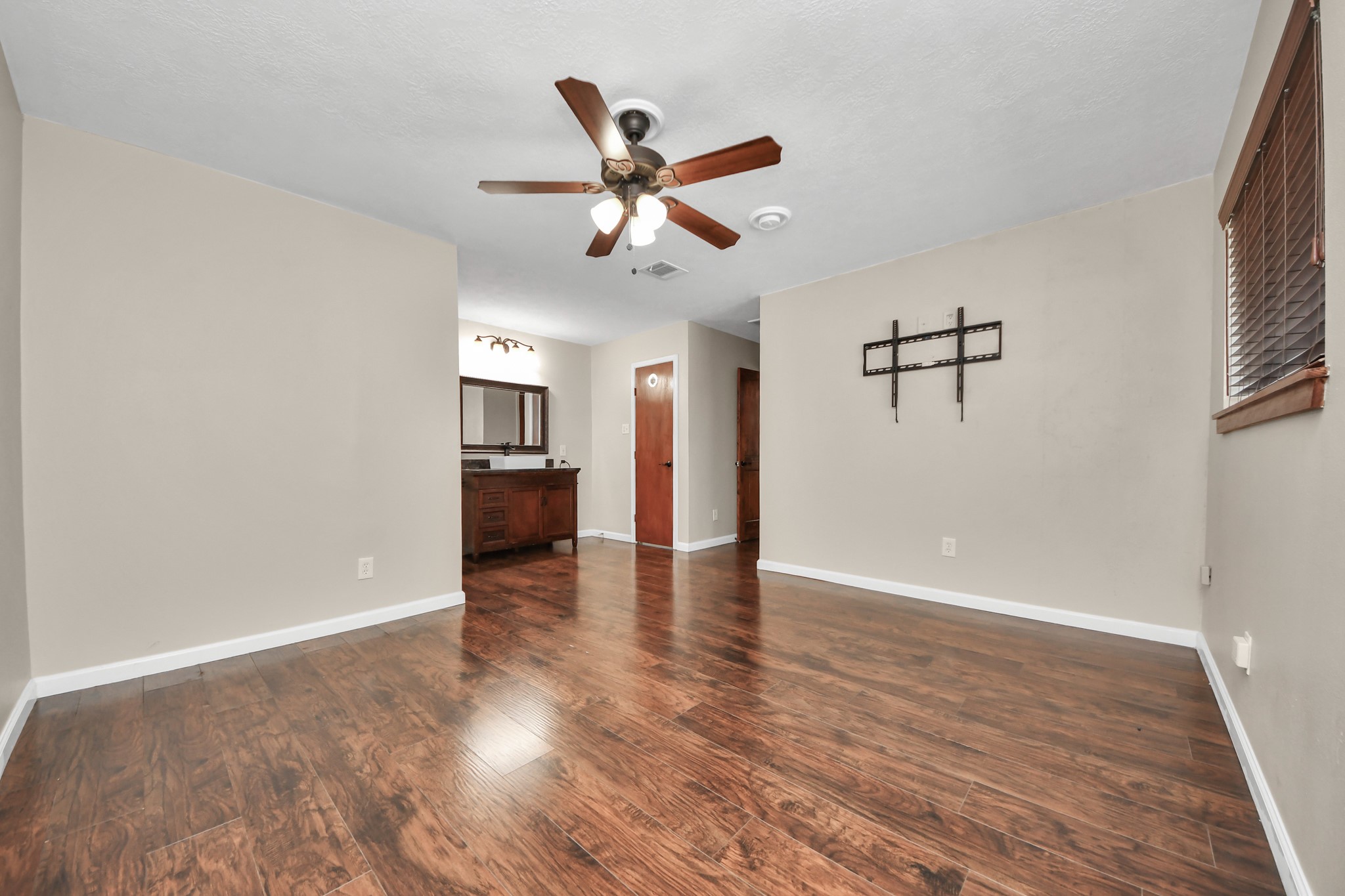 4210 Justin Lane Property Photo 21