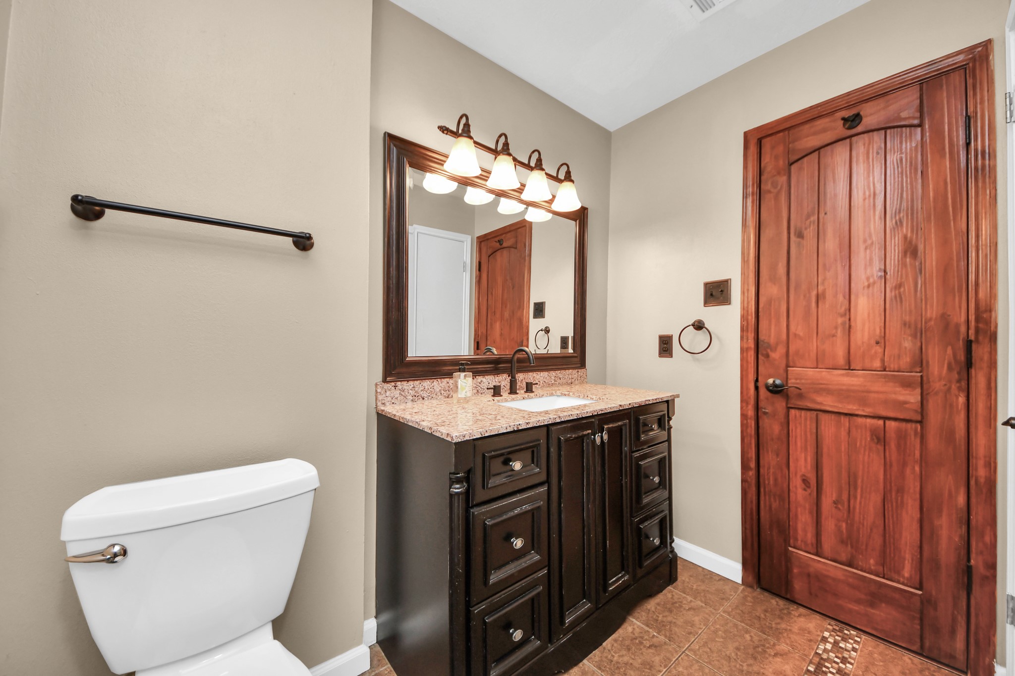 4210 Justin Lane Property Photo 27