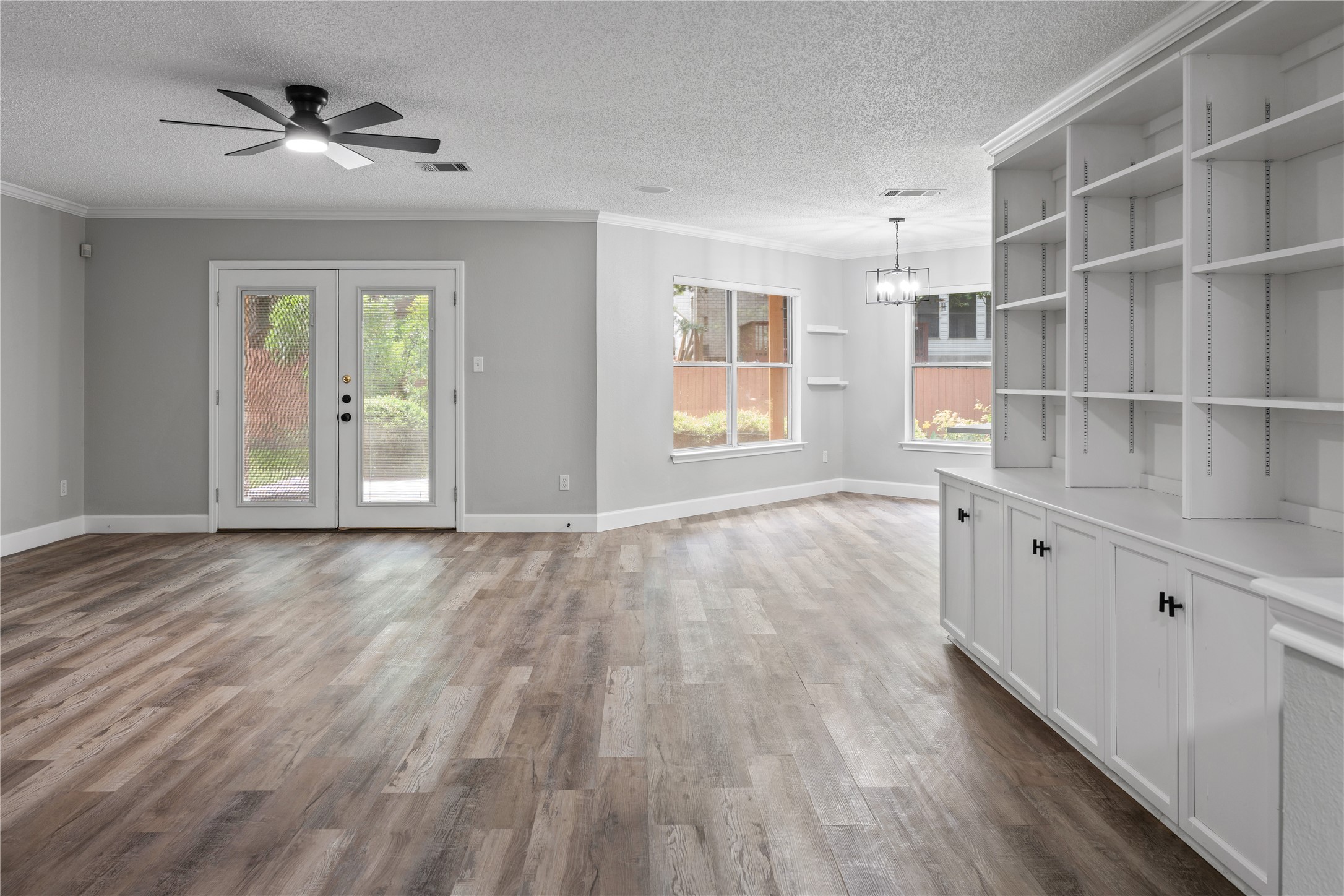 10905 Claywood Drive Property Photo 8