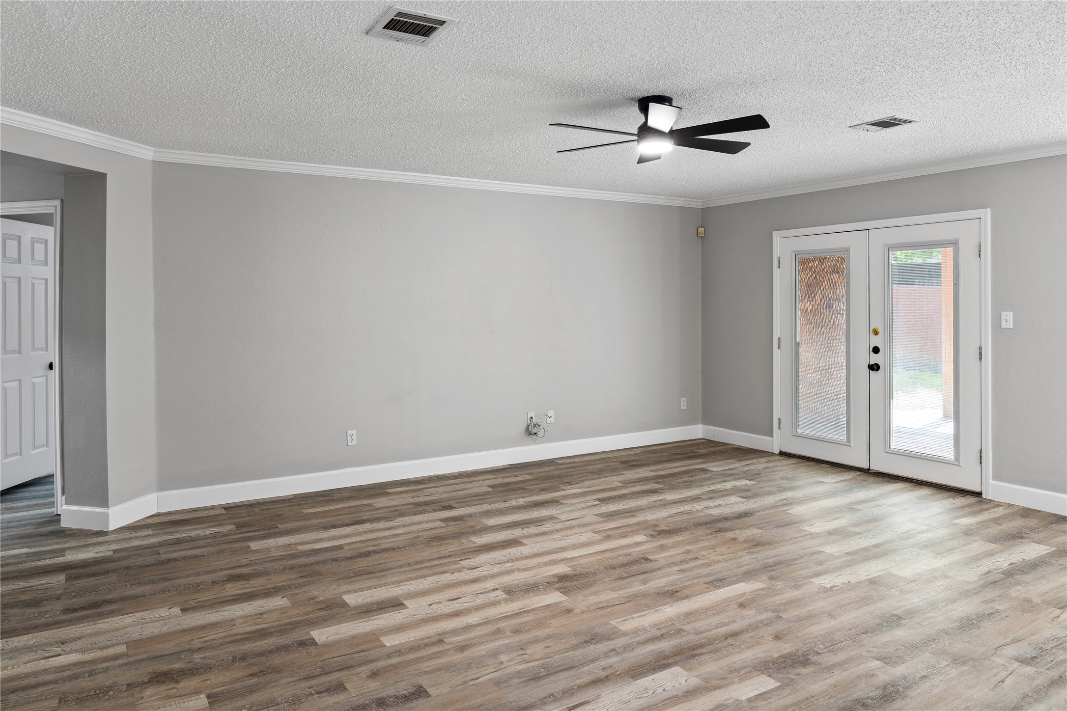 10905 Claywood Drive Property Photo 11