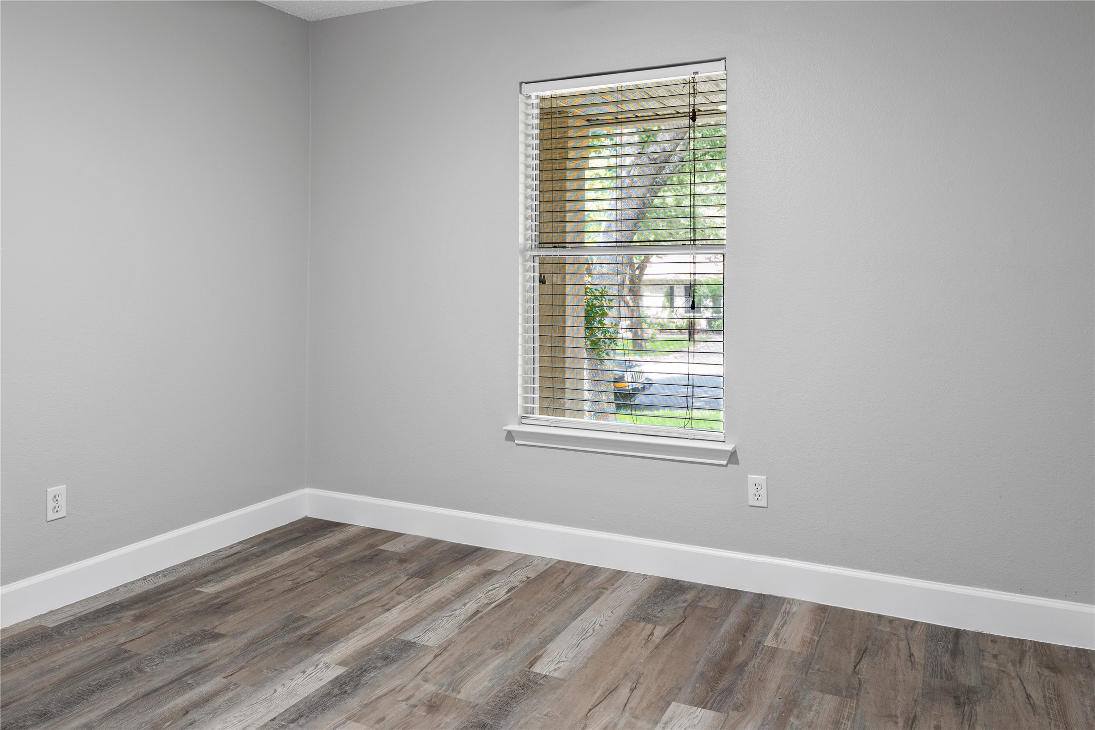 10905 Claywood Drive Property Photo 23