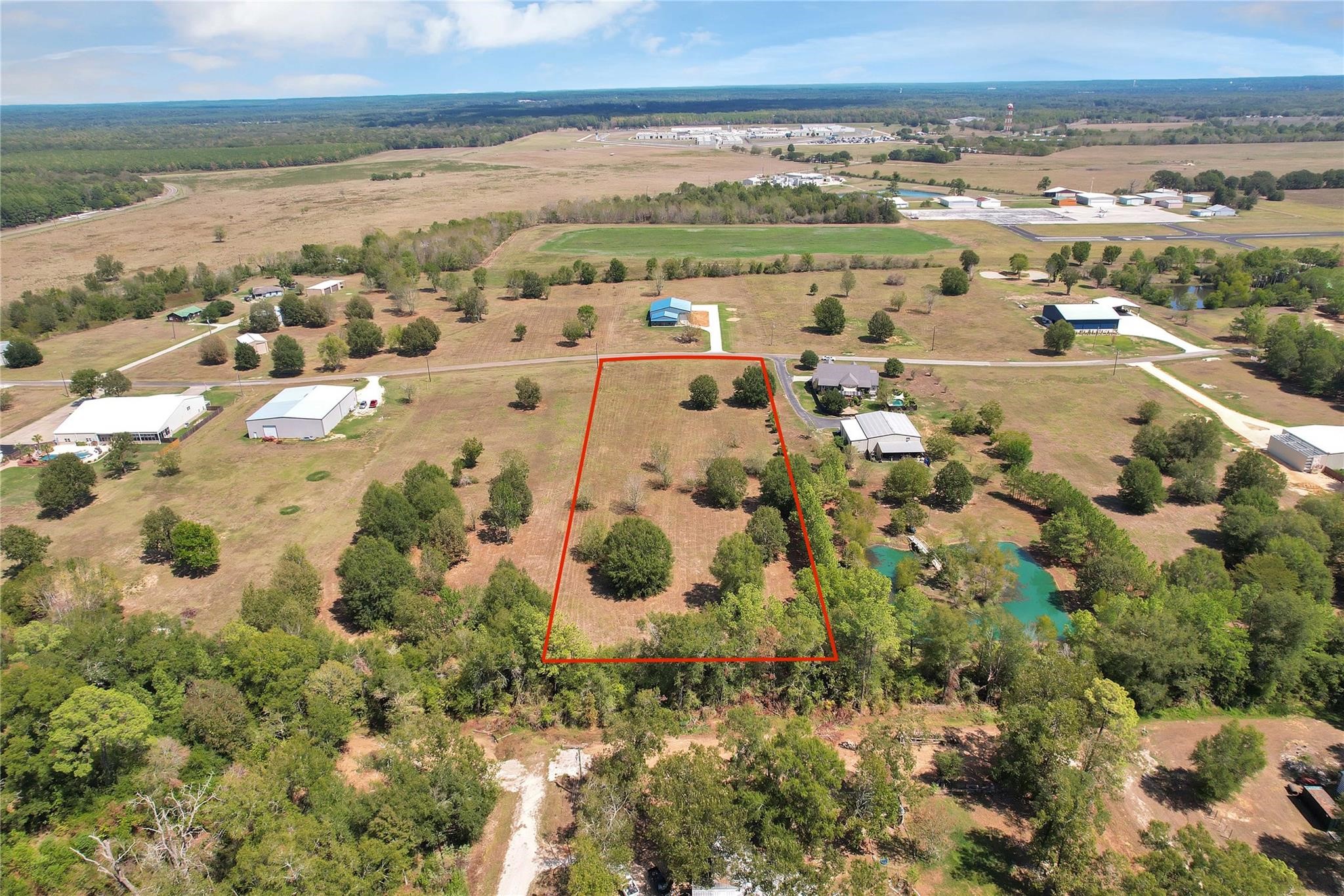 L8 Air Park Drive Property Photo 4