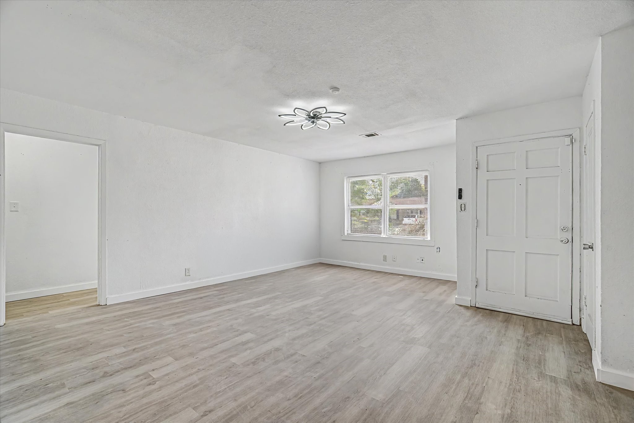 13331 Halifax Street Property Photo 5
