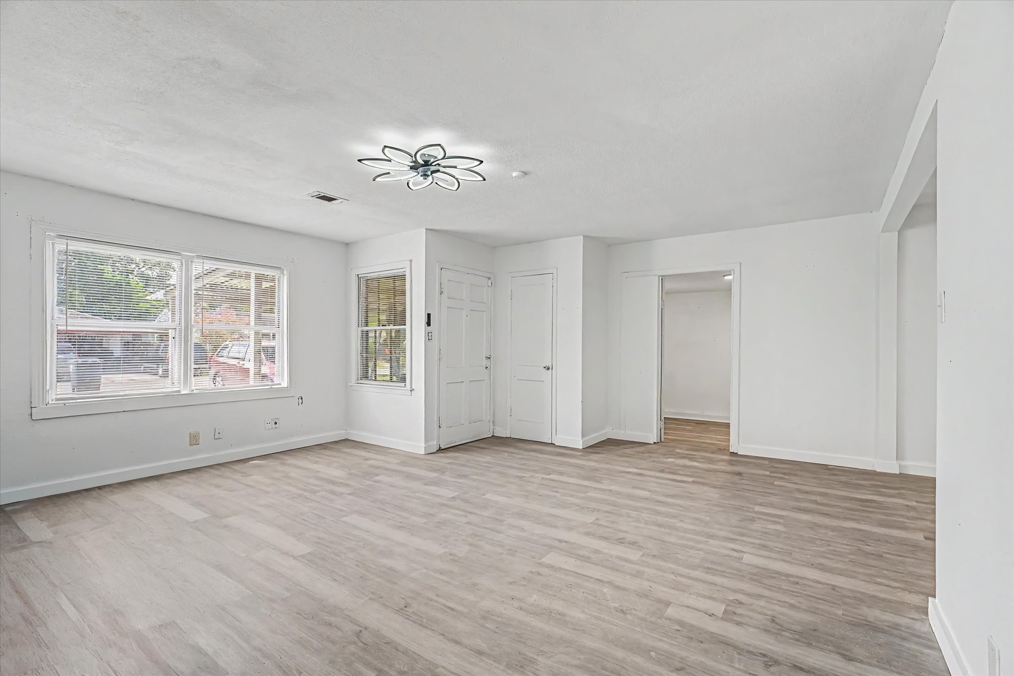 13331 Halifax Street Property Photo 6