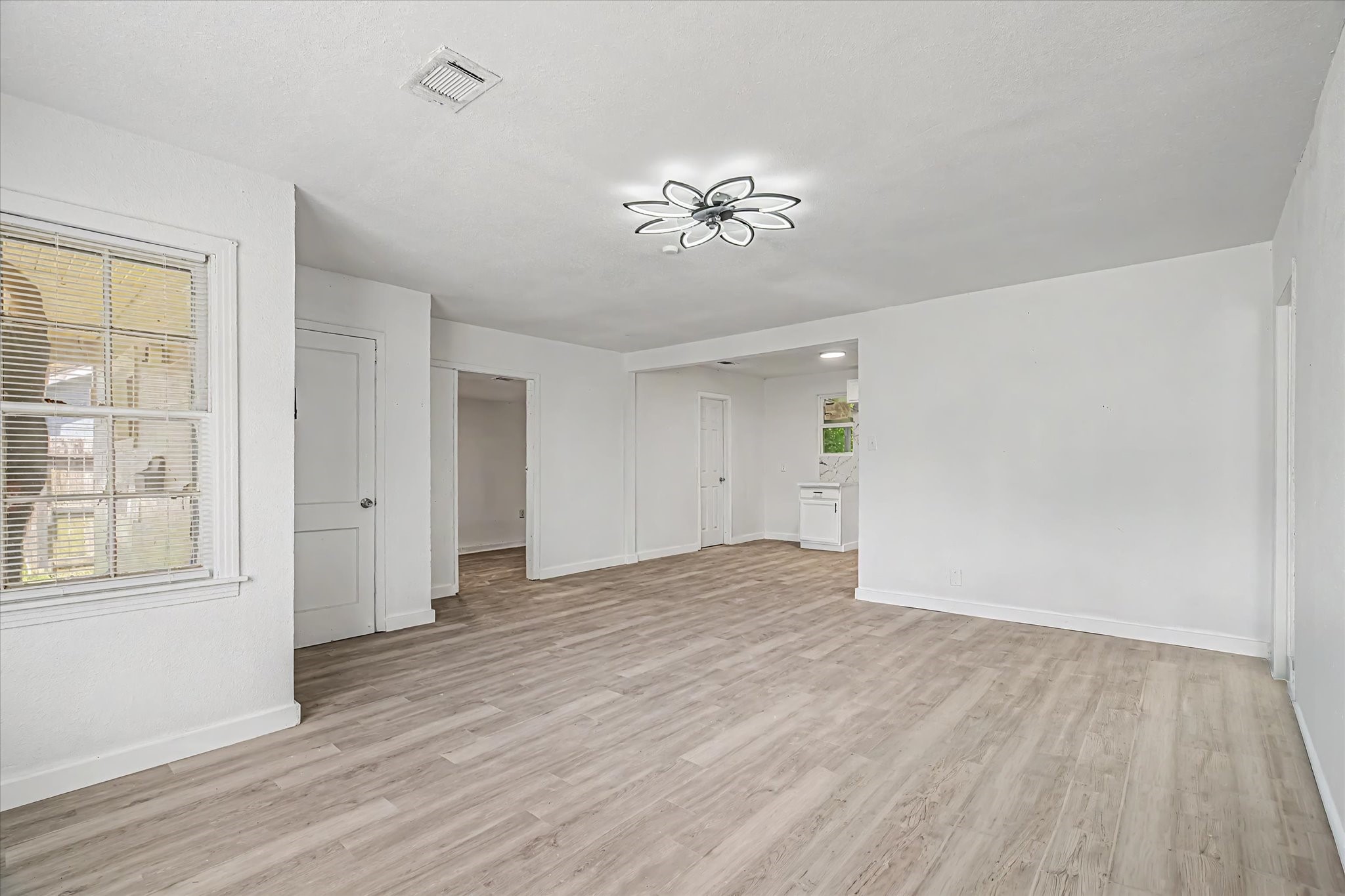 13331 Halifax Street Property Photo 7