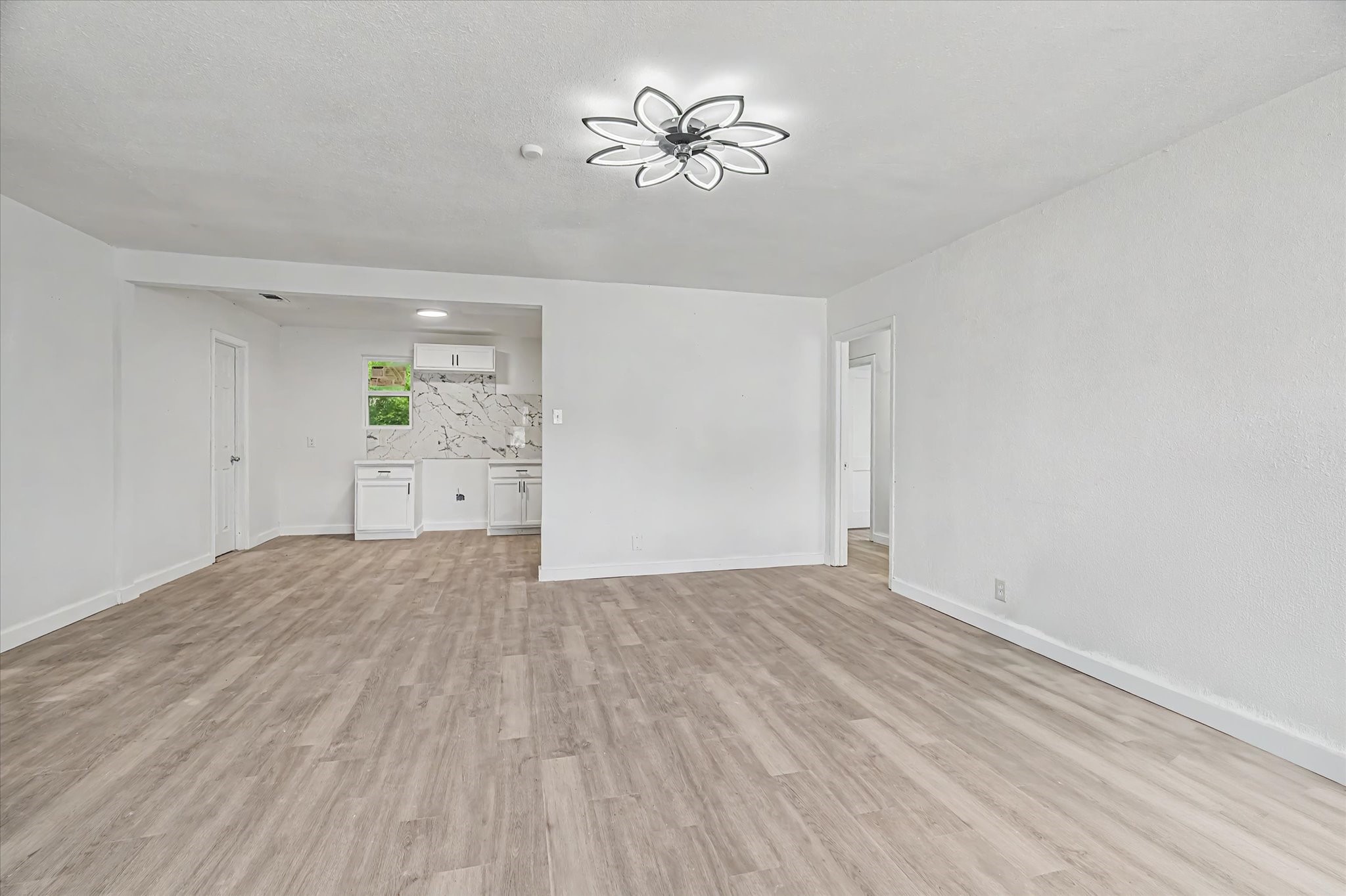 13331 Halifax Street Property Photo 8