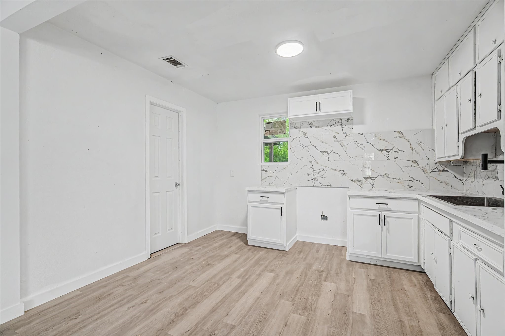 13331 Halifax Street Property Photo 10