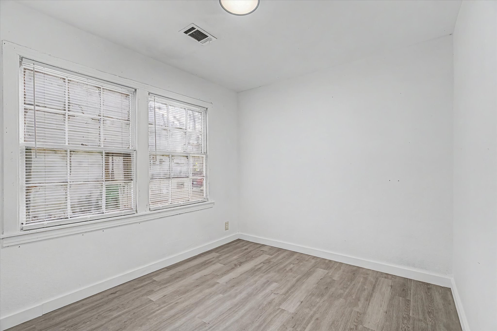 13331 Halifax Street Property Photo 23