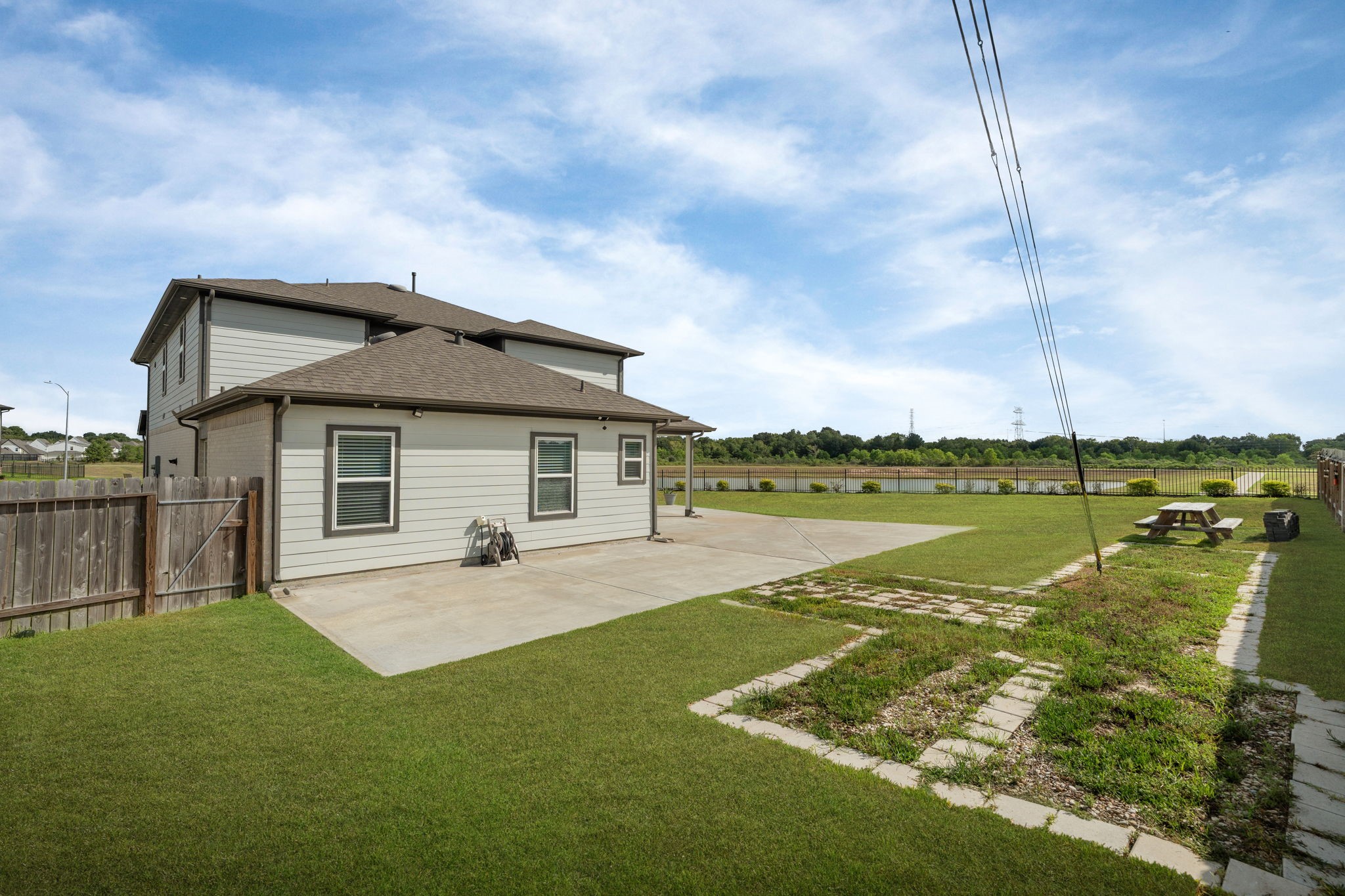 22503 Modica Rift Lane Property Photo 37