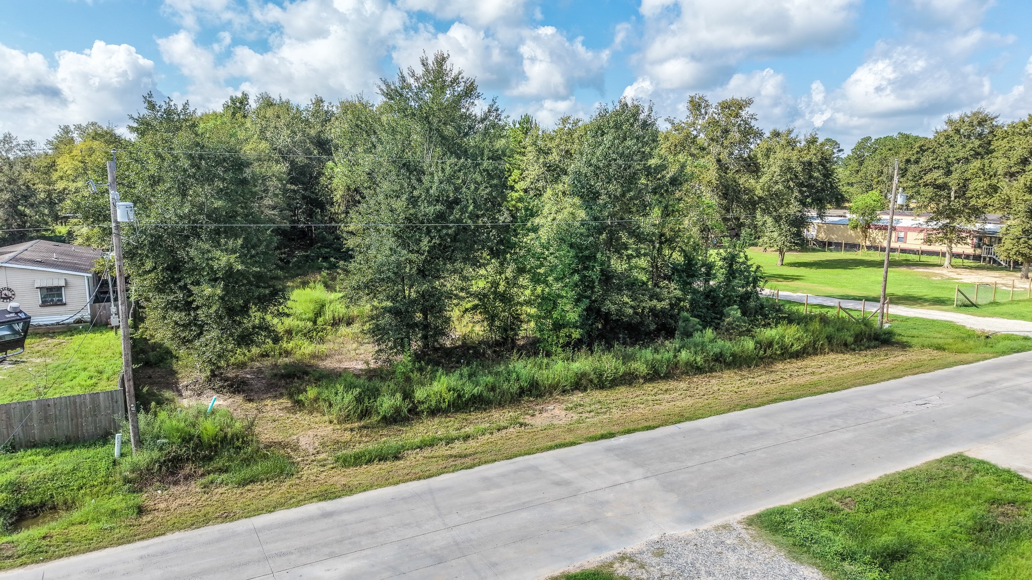 407 County Road 5011 Property Photo 6
