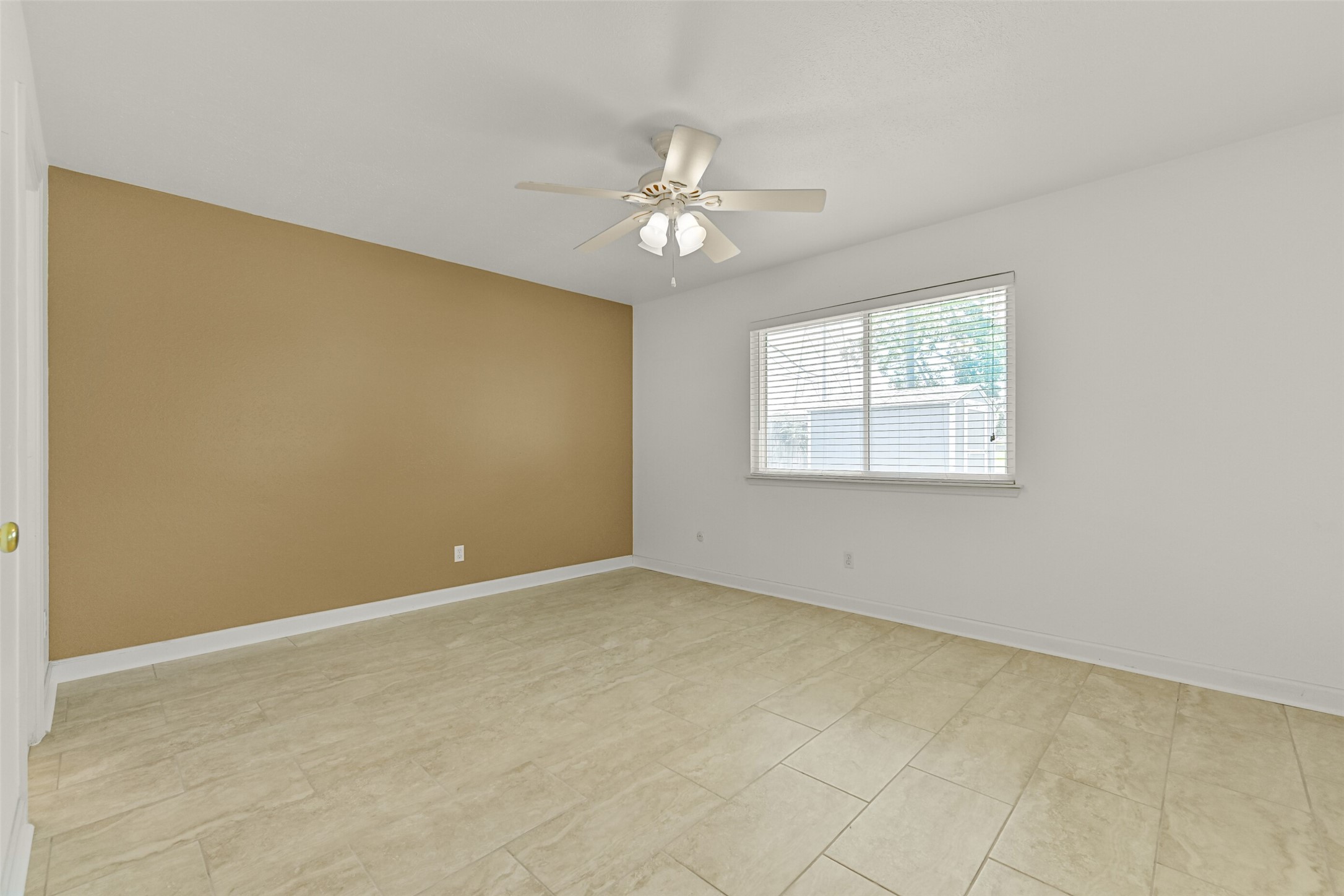 2003 Kingsway Drive Property Photo 19