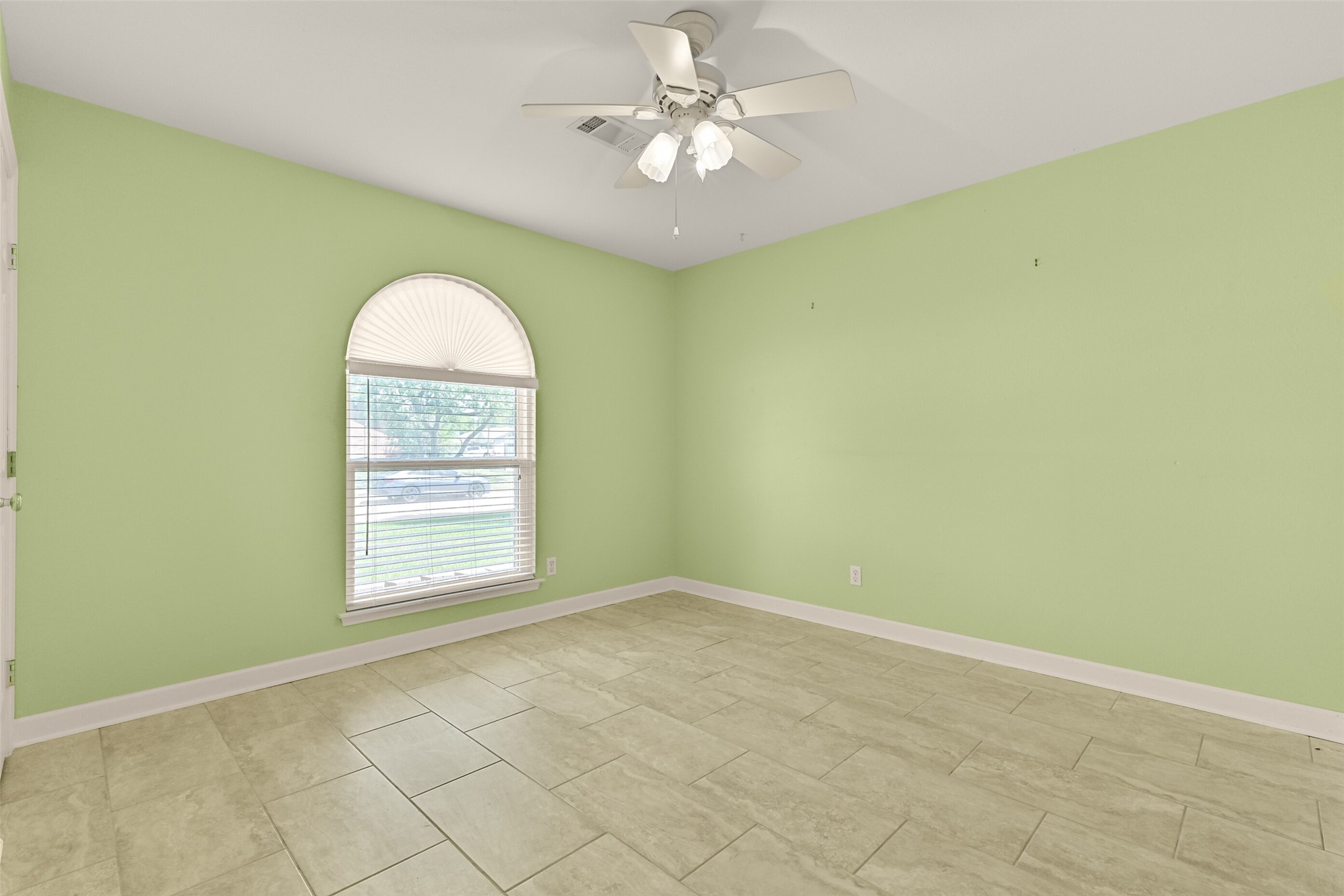 2003 Kingsway Drive Property Photo 26