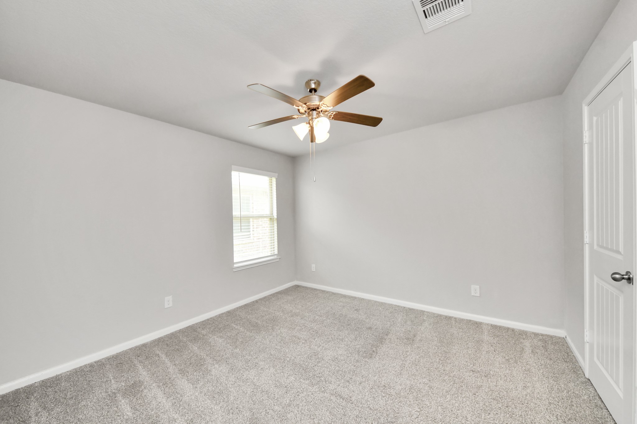 3314 Zephyr Park Ln Property Photo 9