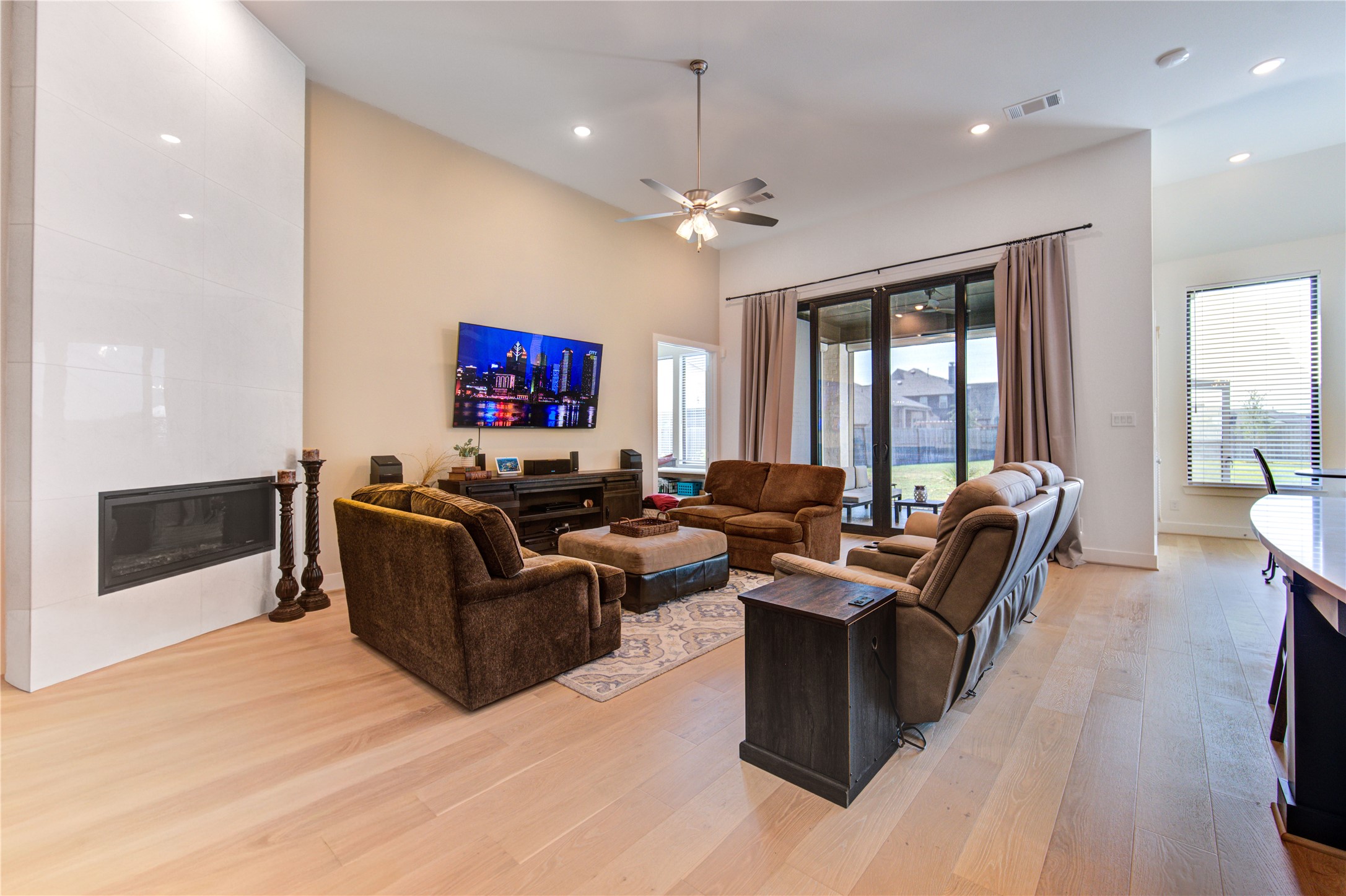 6811 Mirabeau Lane Property Photo 16