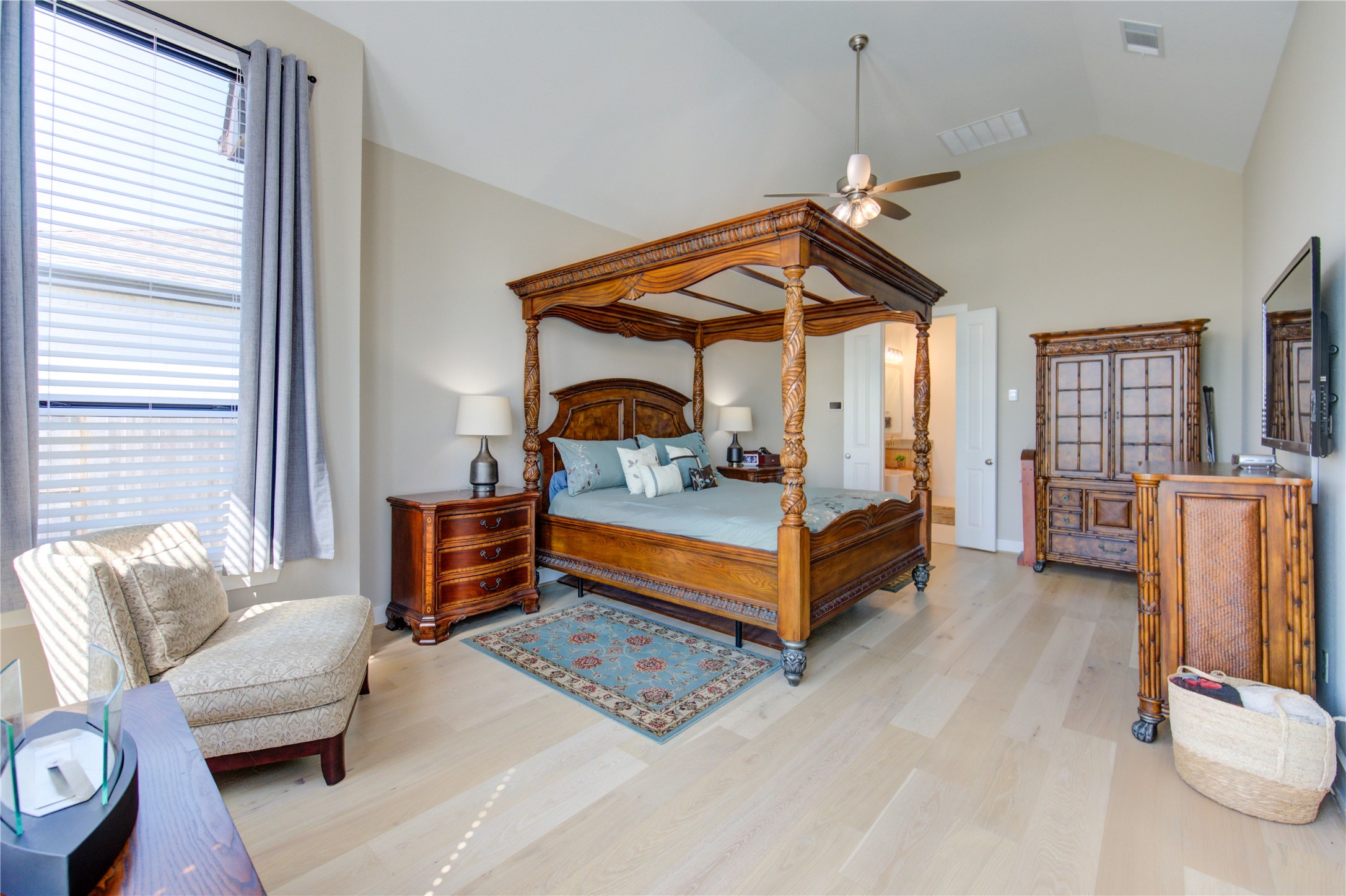 6811 Mirabeau Lane Property Photo 19