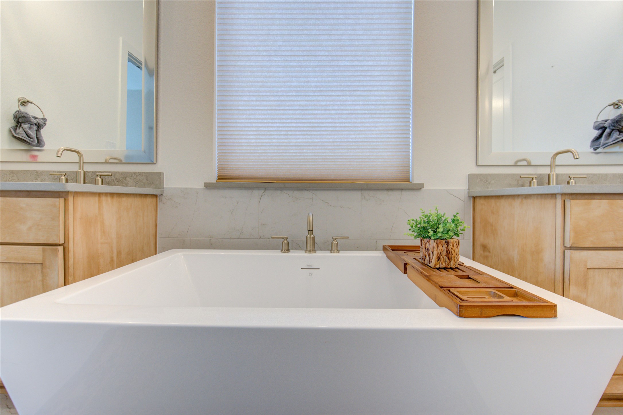 6811 Mirabeau Lane Property Photo 22